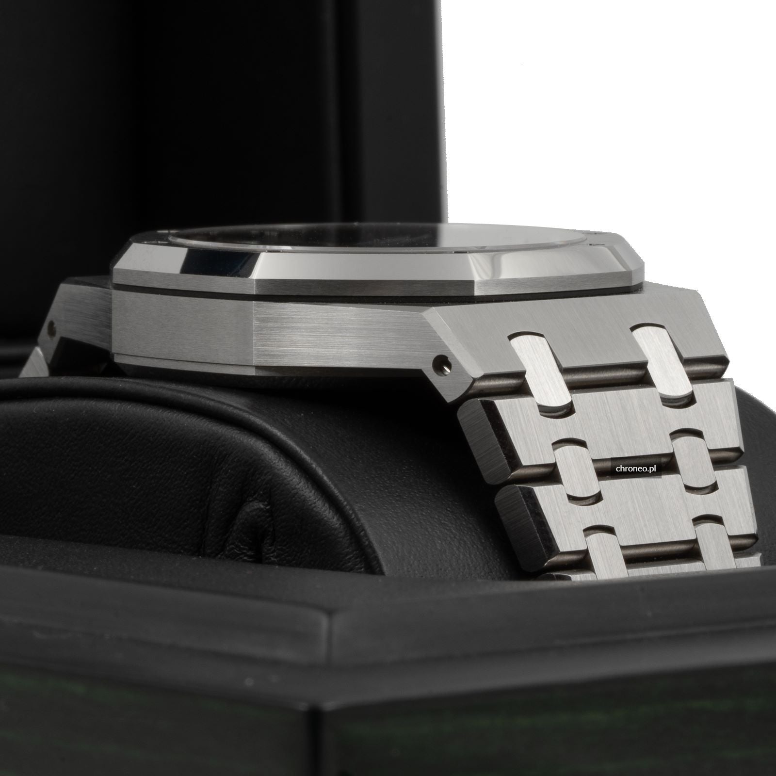 Audemars Piguet Royal Oak 15500ST.OO.1220ST.01