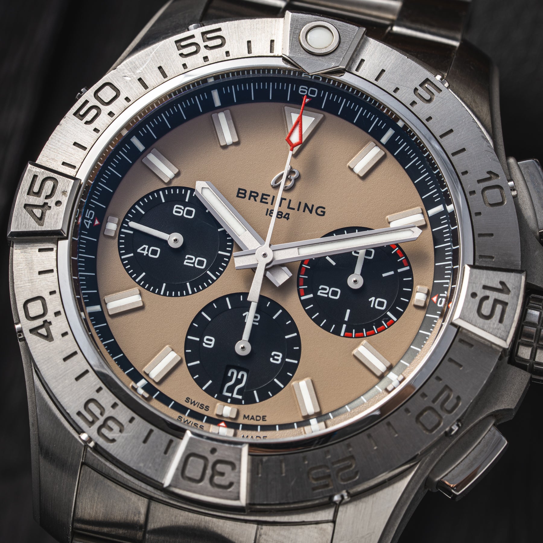 Breitling Avenger B01 Chronograph 44 AB0147101A1A1
