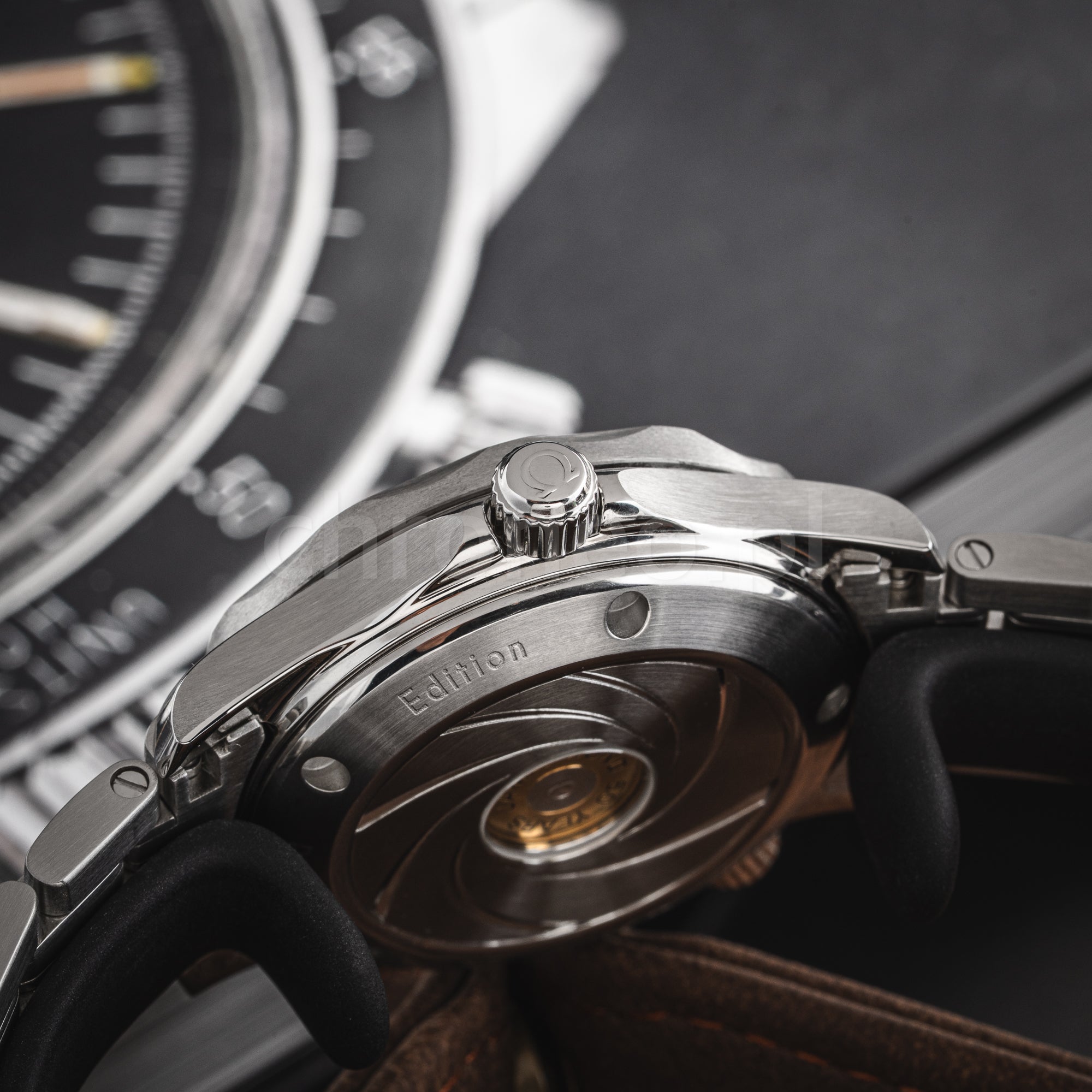 Omega Seamaster Diver 300M James Bond 212.30.36.20.51.001