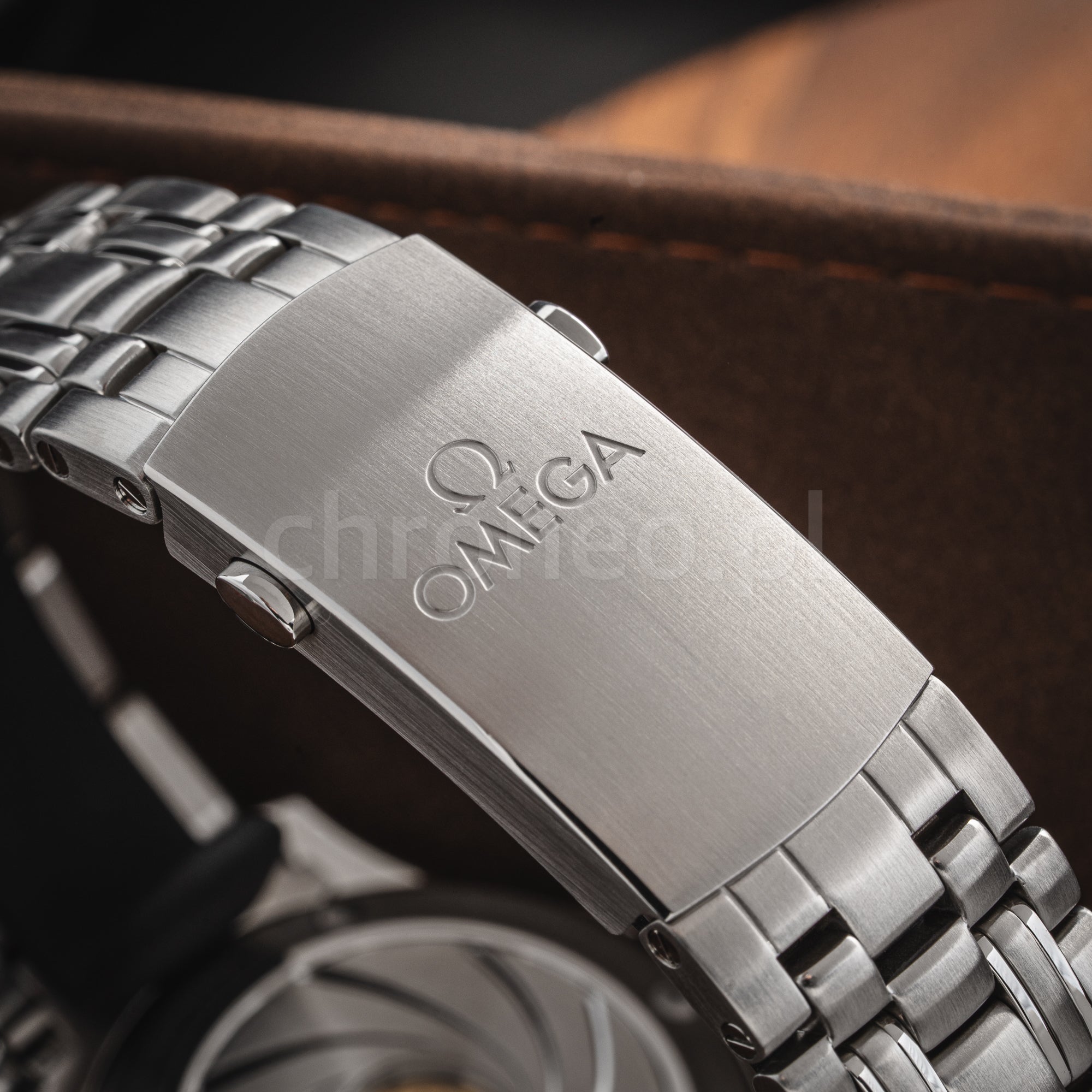 Omega Seamaster Diver 300M James Bond 212.30.36.20.51.001