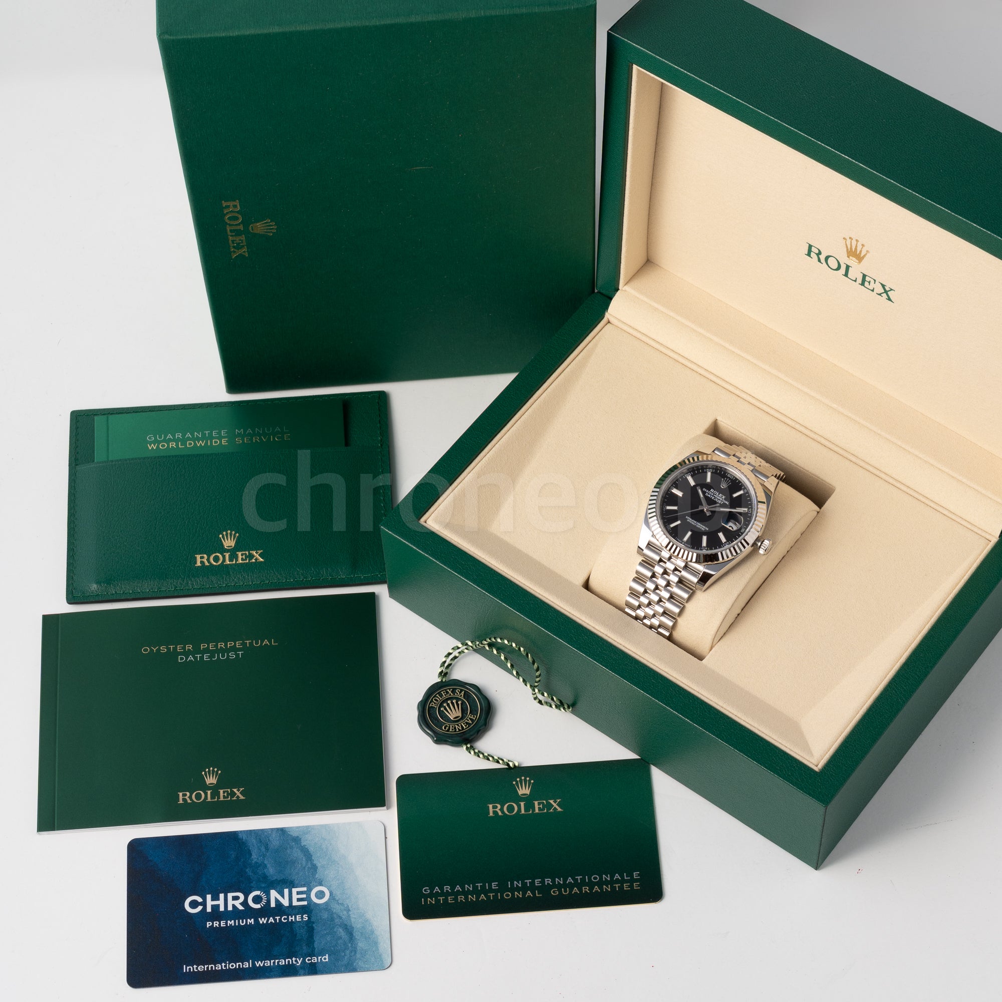 Rolex Datejust 41mm ref. 126334 black dial jubilee
