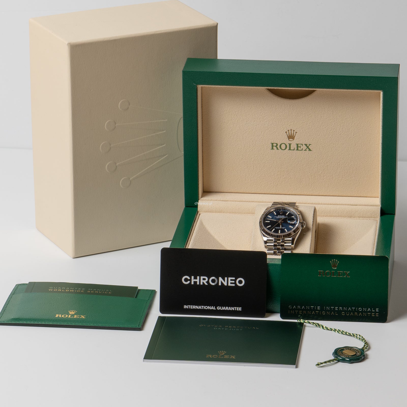 Rolex Datejust 36 mm ref. 126234 blue dial jubilee