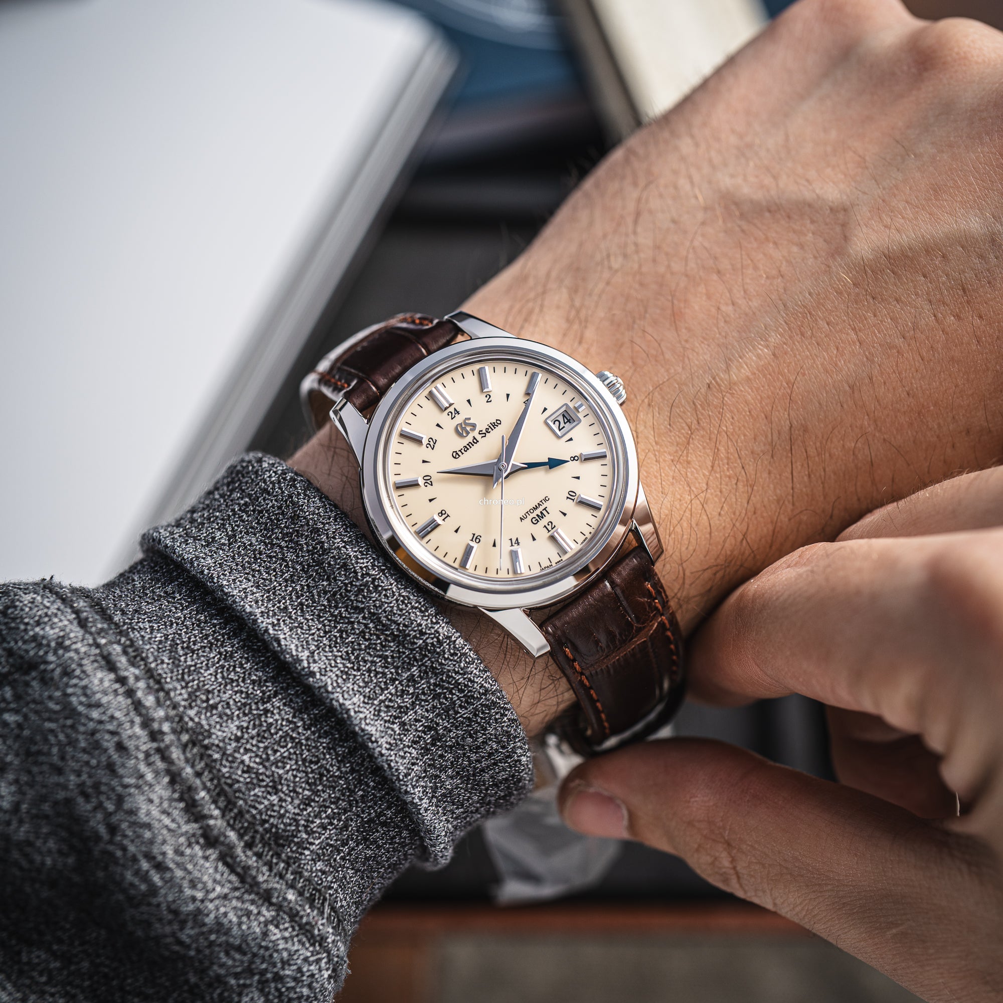 Grand Seiko Elegance Collection 39.5mm ref. SBGM221G