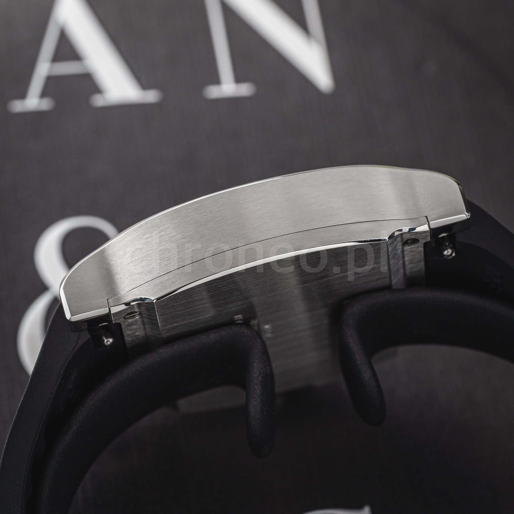 Maen Grand Tonneau Jump Hour ref. MNL.01