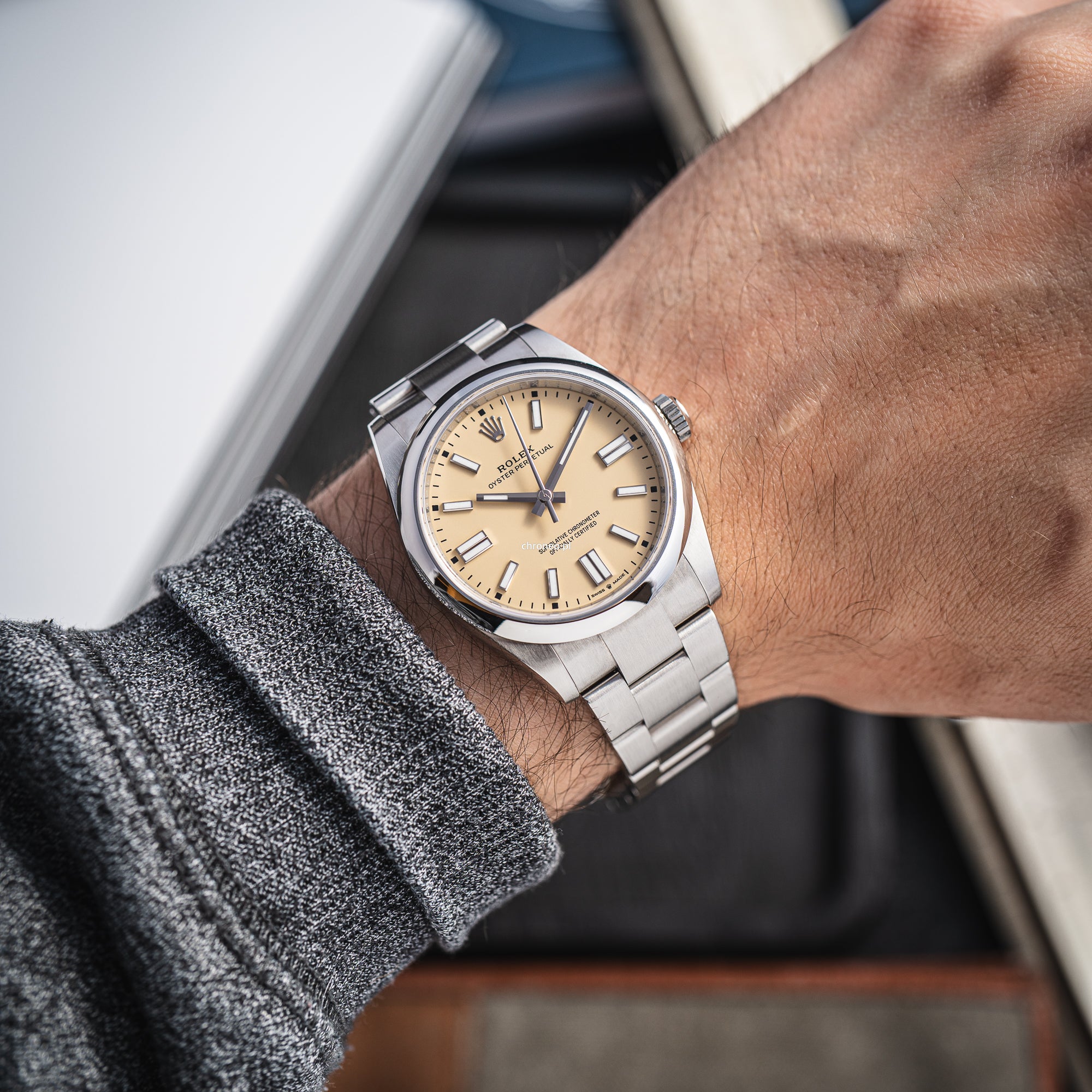 Rolex Oyster Perpetual Stainless Dial 41 mm ref. 134300 Beige