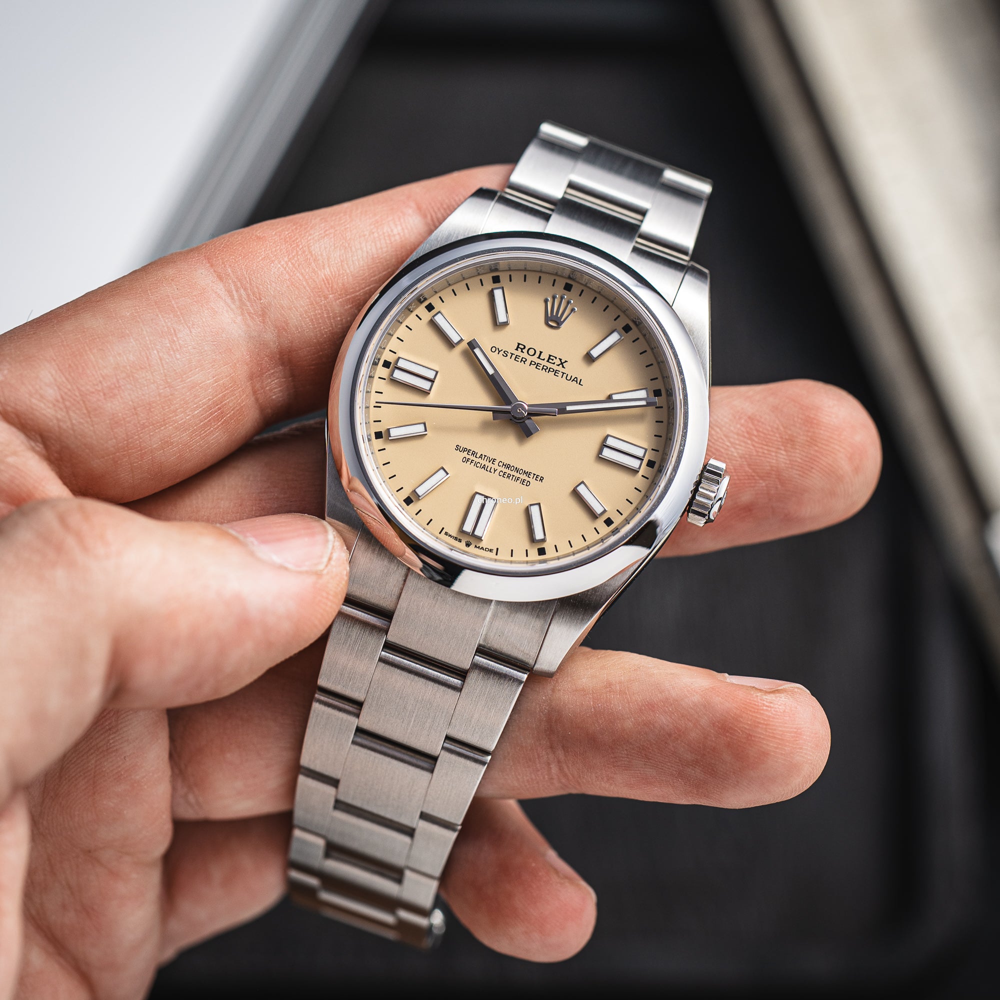 Rolex Oyster Perpetual Stainless Dial 41 mm ref. 134300 Beige