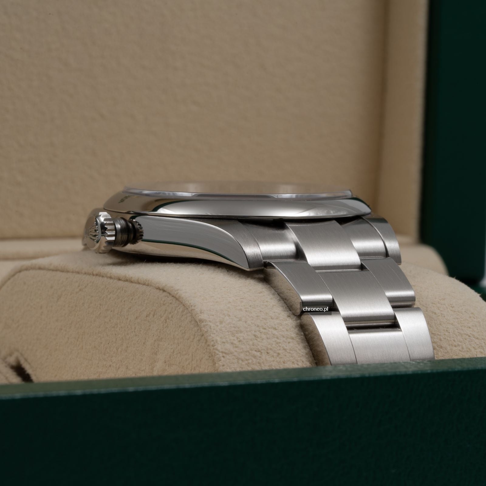 Rolex Oyster Perpetual ref. 124300