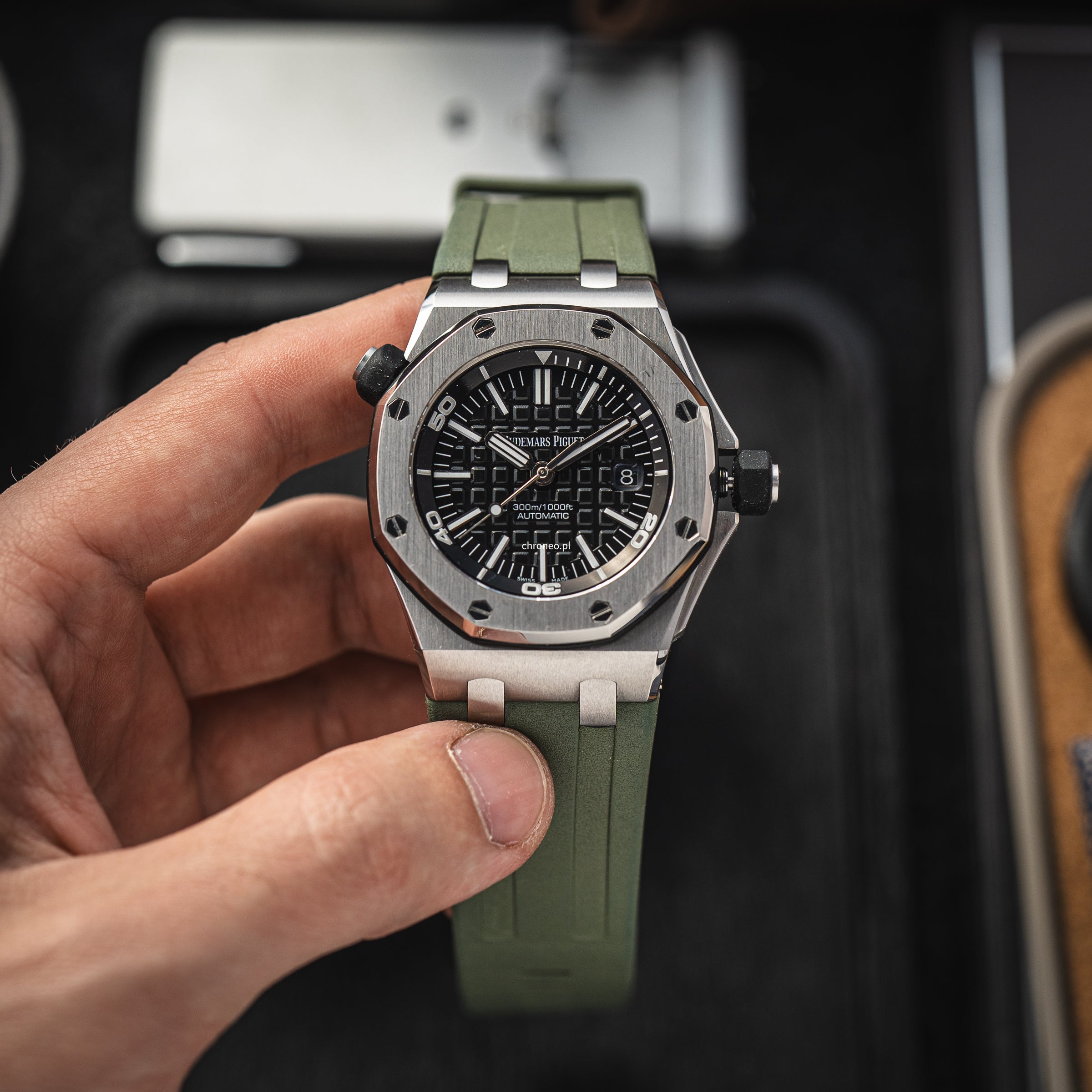Audemars Piguet Royal Oak Offshore Diver 42 mm ref. 15703ST.OO.A002CA.0