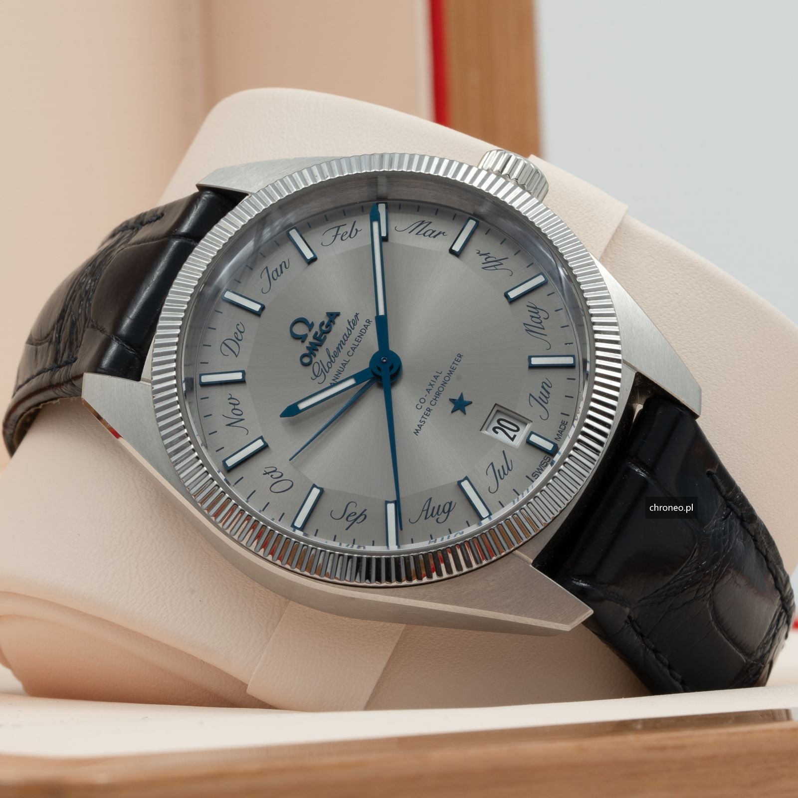 Omega Constellation Globemaster Annual Calendar 130.33.41.22.06.001