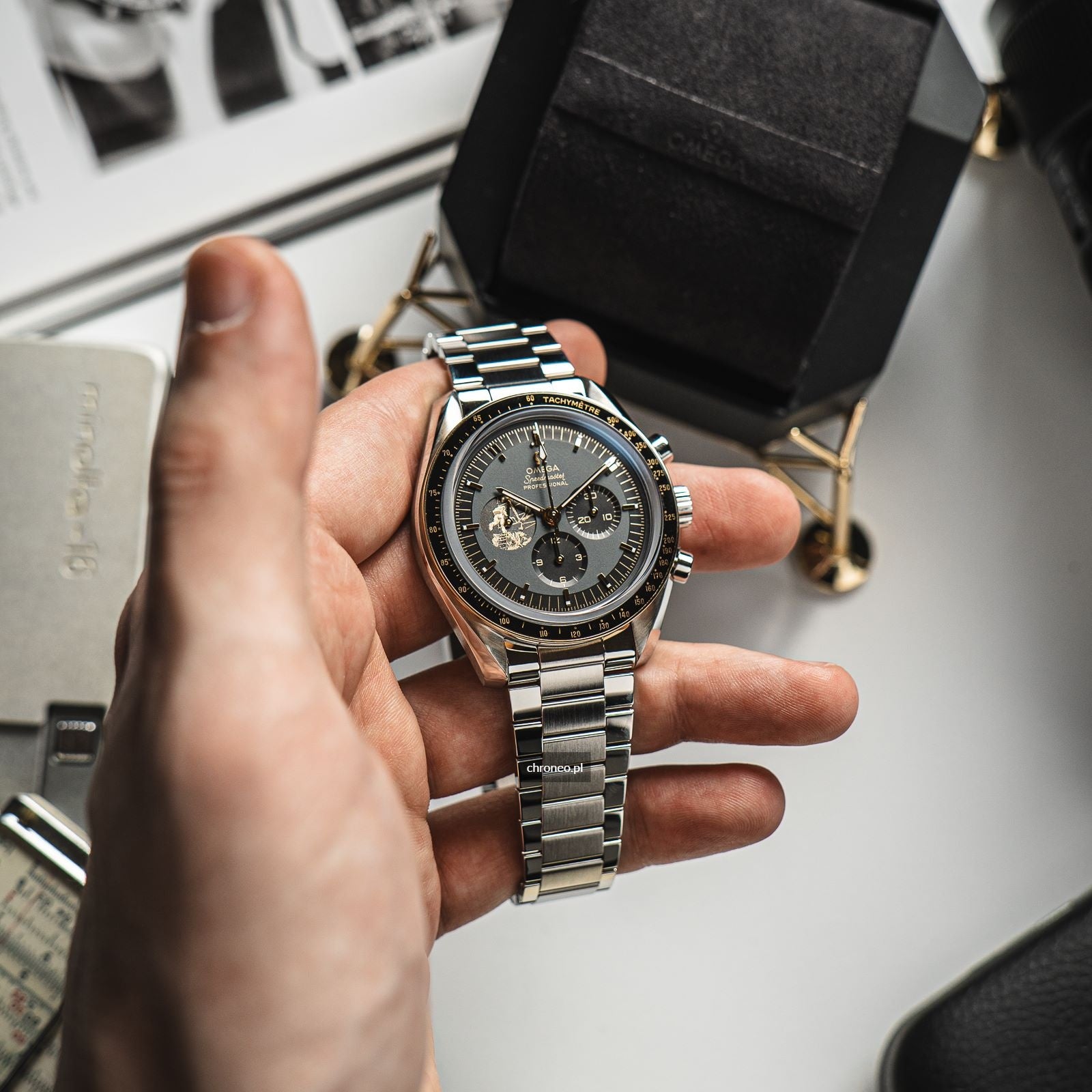 Omega Speedmaster Moonwatch Apollo 11 310.20.42.50.01.001