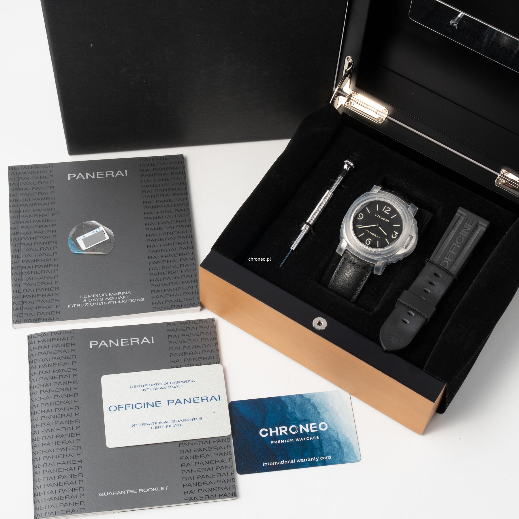 Panerai Luminor Base 44 mm ref. PAM00112