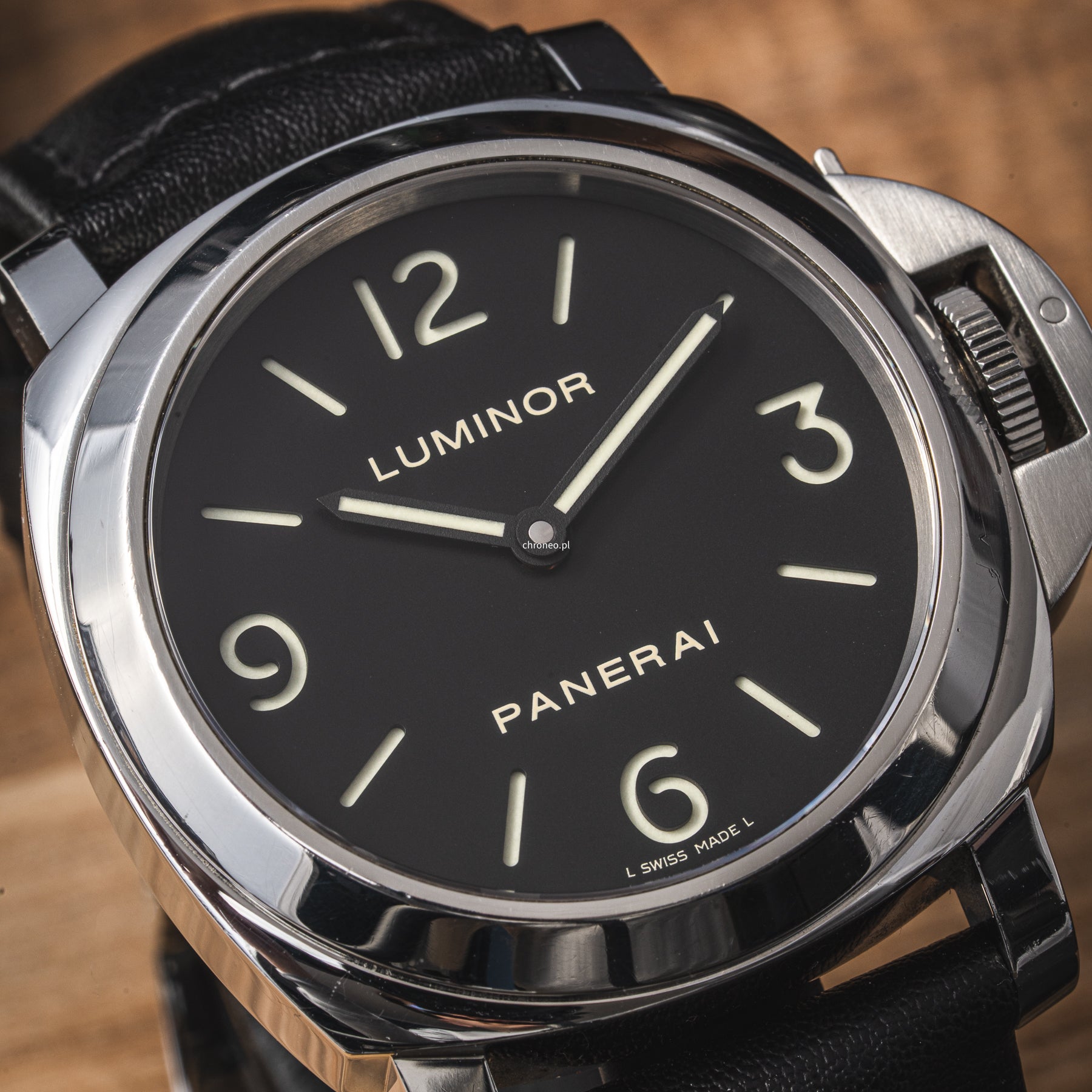 Panerai Luminor Base 44 mm ref. PAM00112