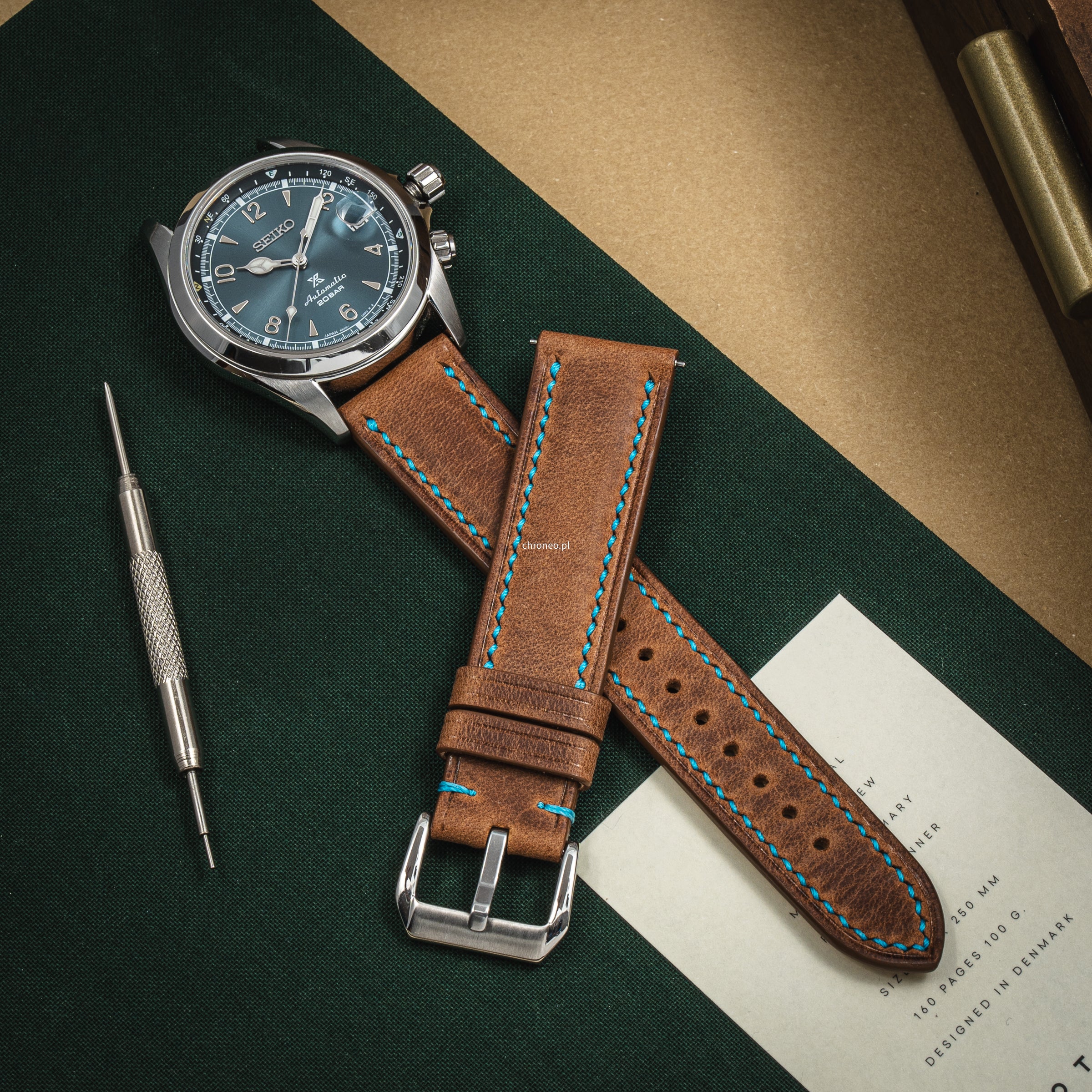 Ręcznie szyty pasek do zegarka A. Kucharski Leather Tempesti Baku Cuoio/Blue 20 mm