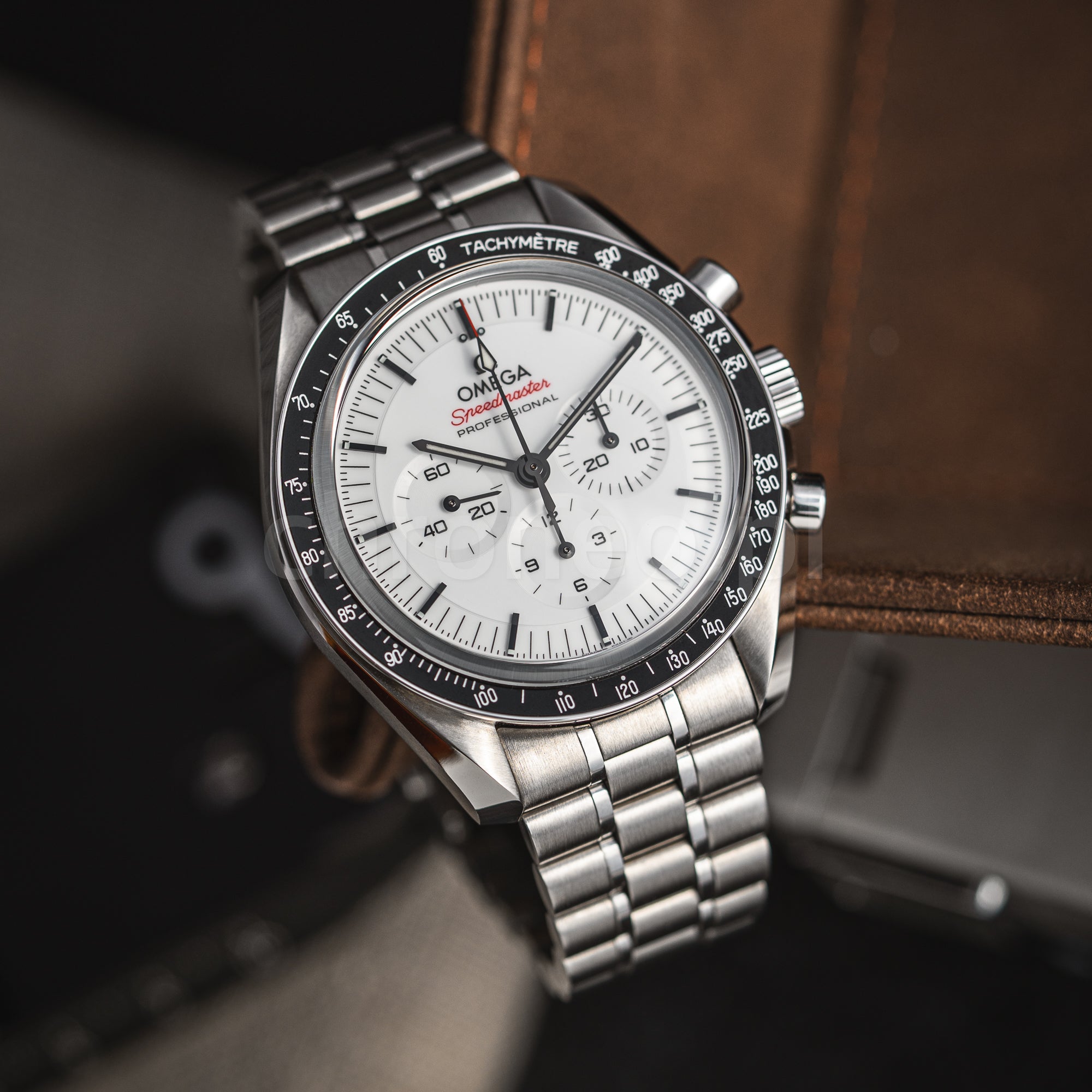 Omega Speedmaster Professional Moonwatch White 310.30.42.50.04.001
