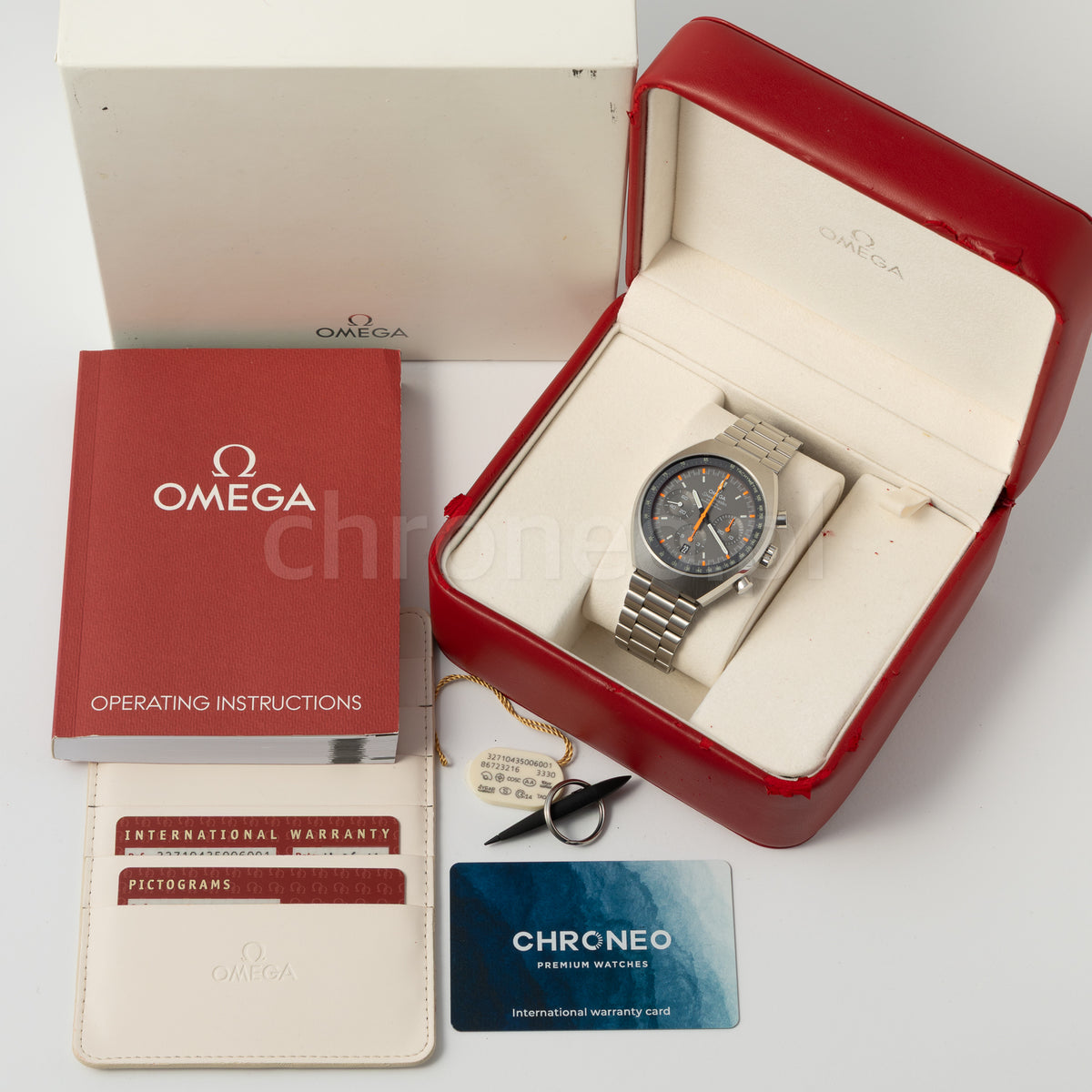 Omega Speedmaster Mark II 327.10.43.50.06.001