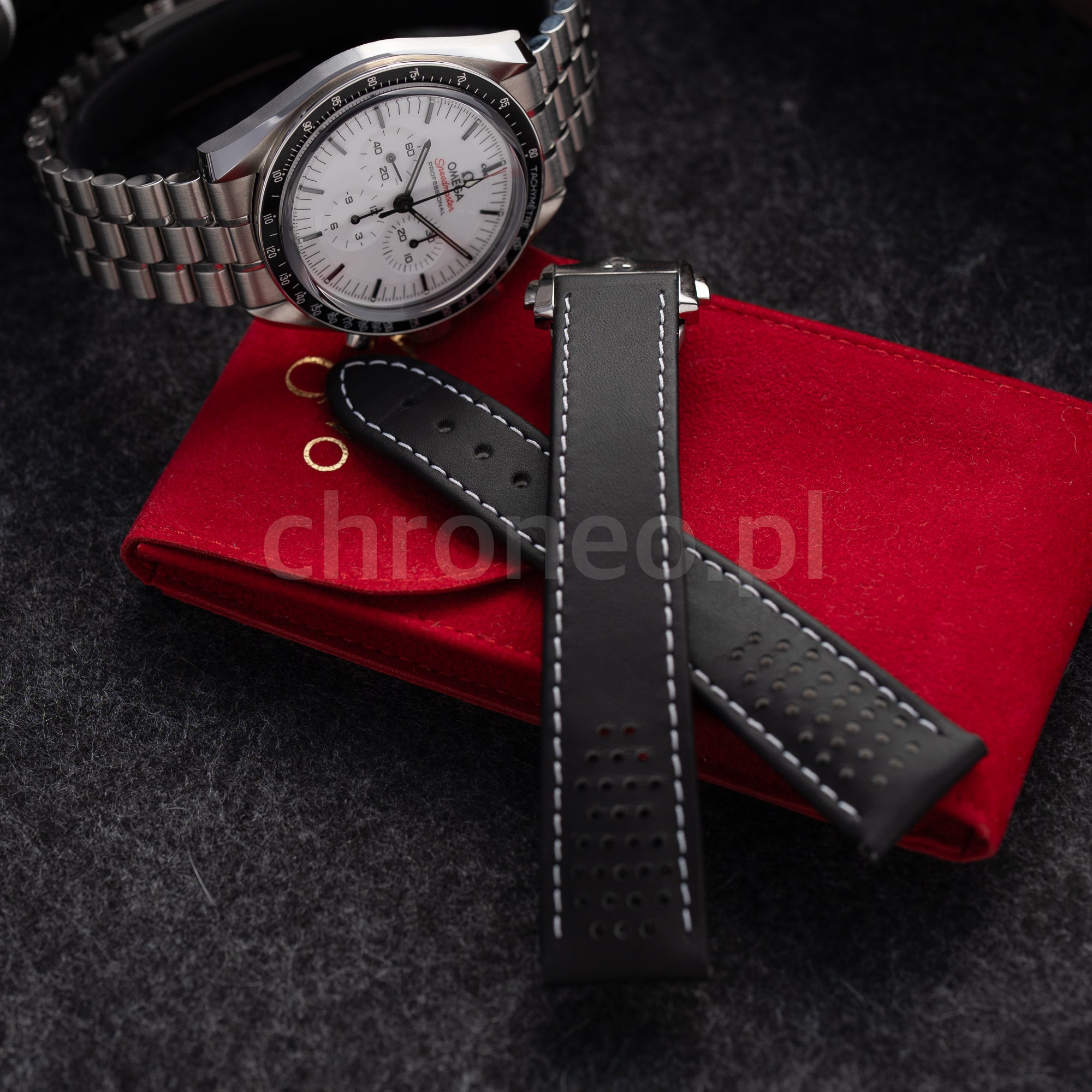 Omega Speedmaster Professional Moonwatch White 310.30.42.50.04.001