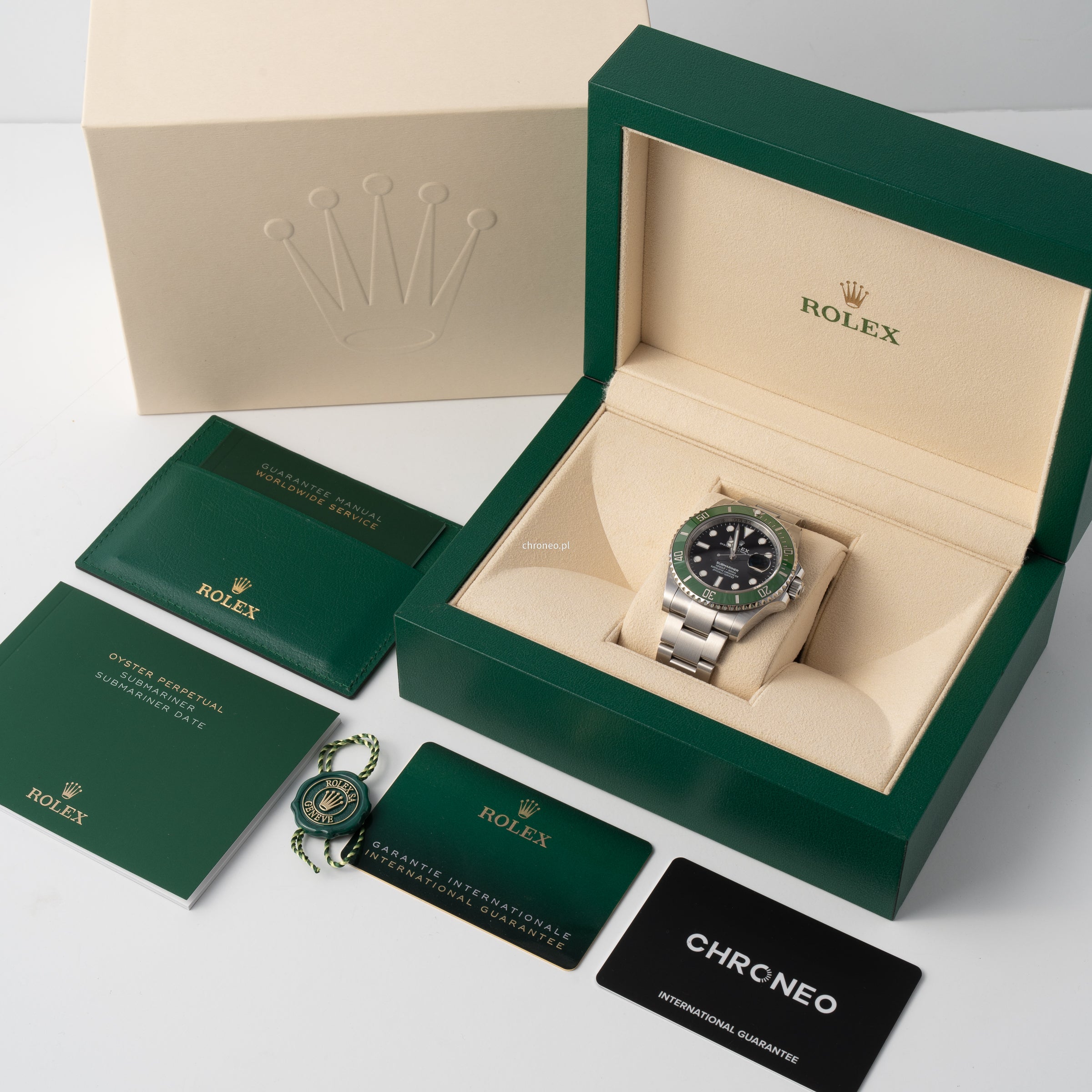 Rolex Submariner Date Starbucks 41mm ref. 126610LV New