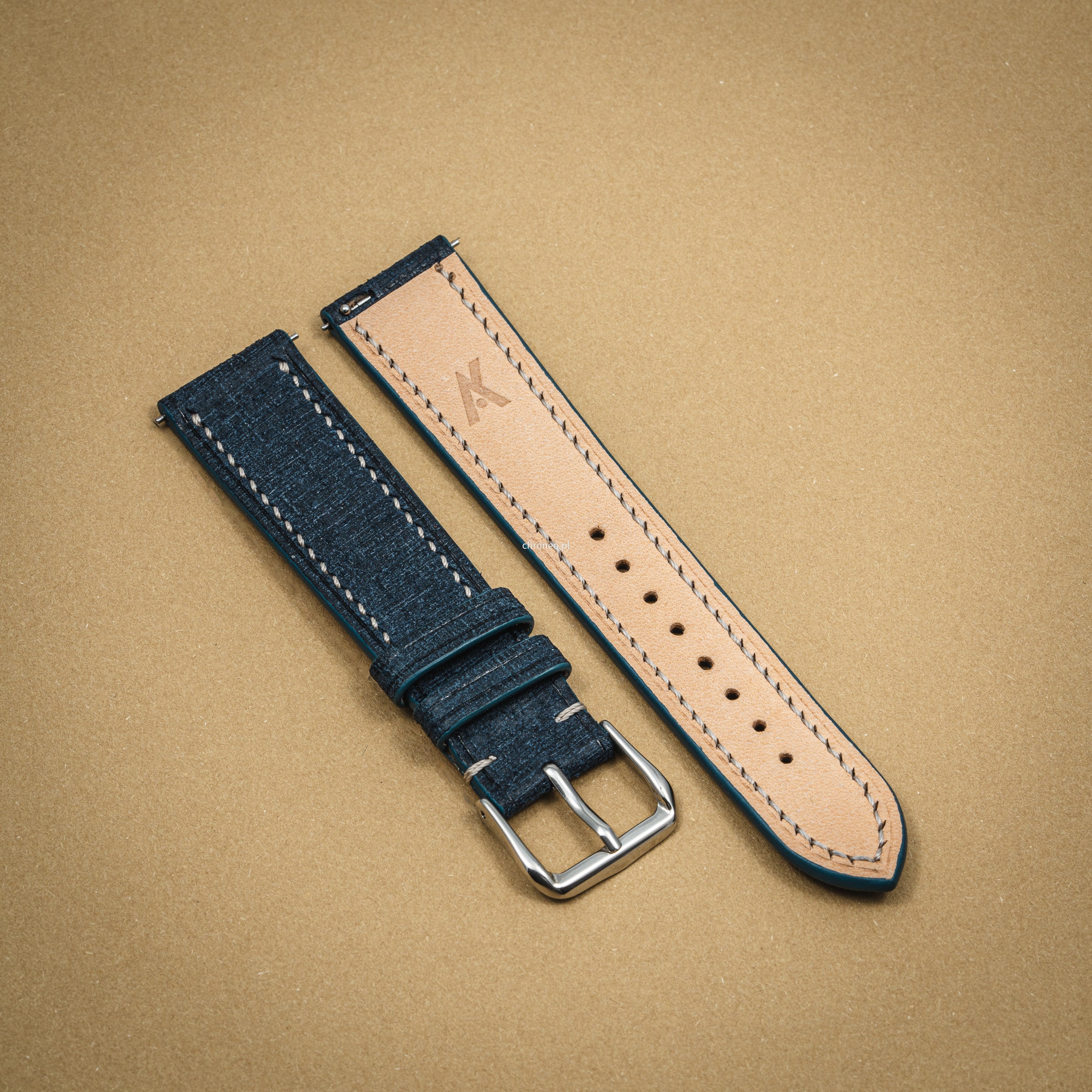 Hand-stitched Tempesti Babele Navy/White