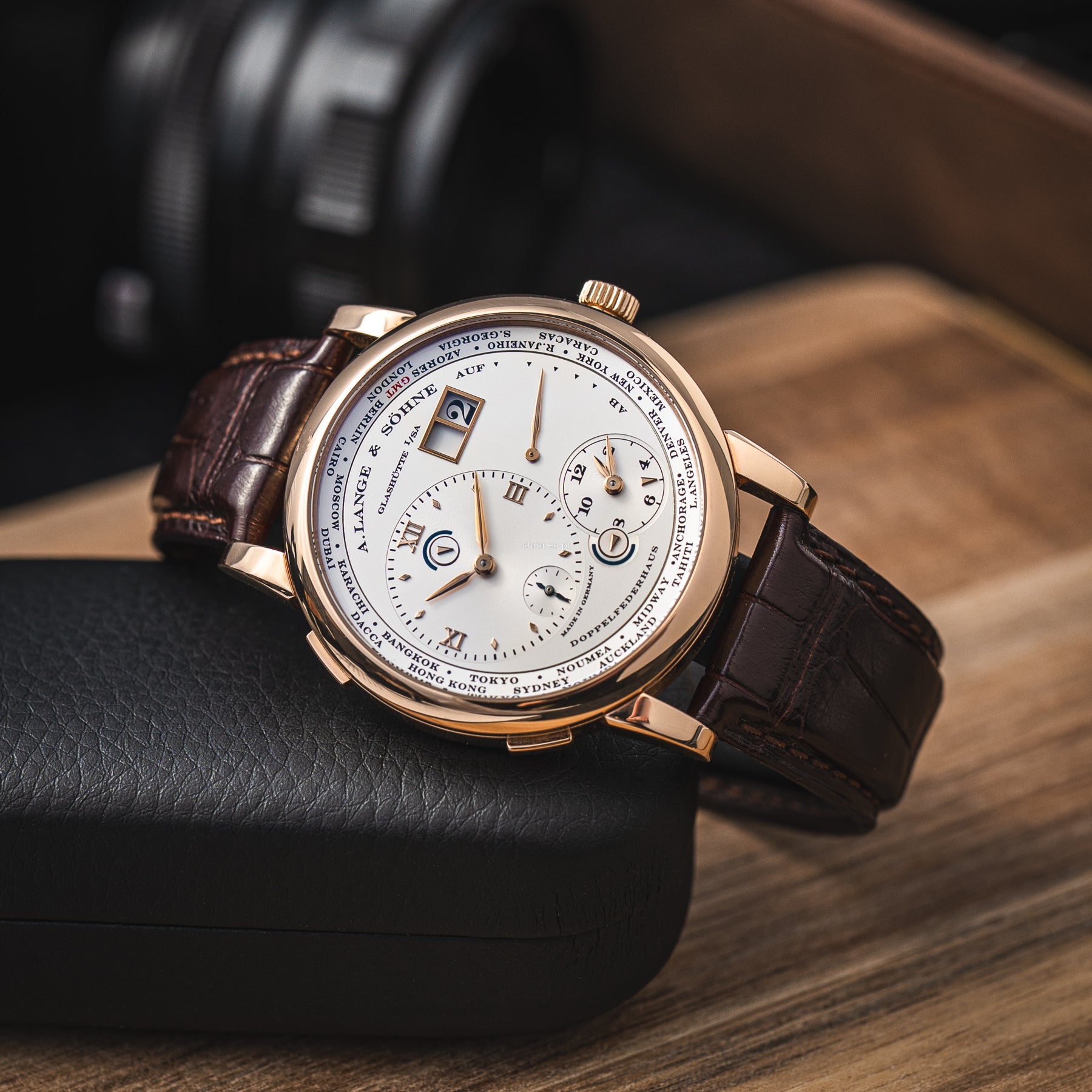 A. Lange & Söhne Lange 1 Time Zone 41.9 mm ref. 116.032