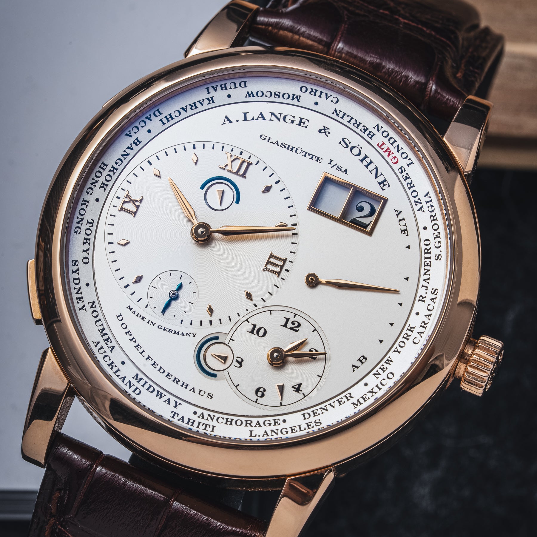 A. Lange & Söhne Lange 1 Time Zone 41.9 mm ref. 116.032