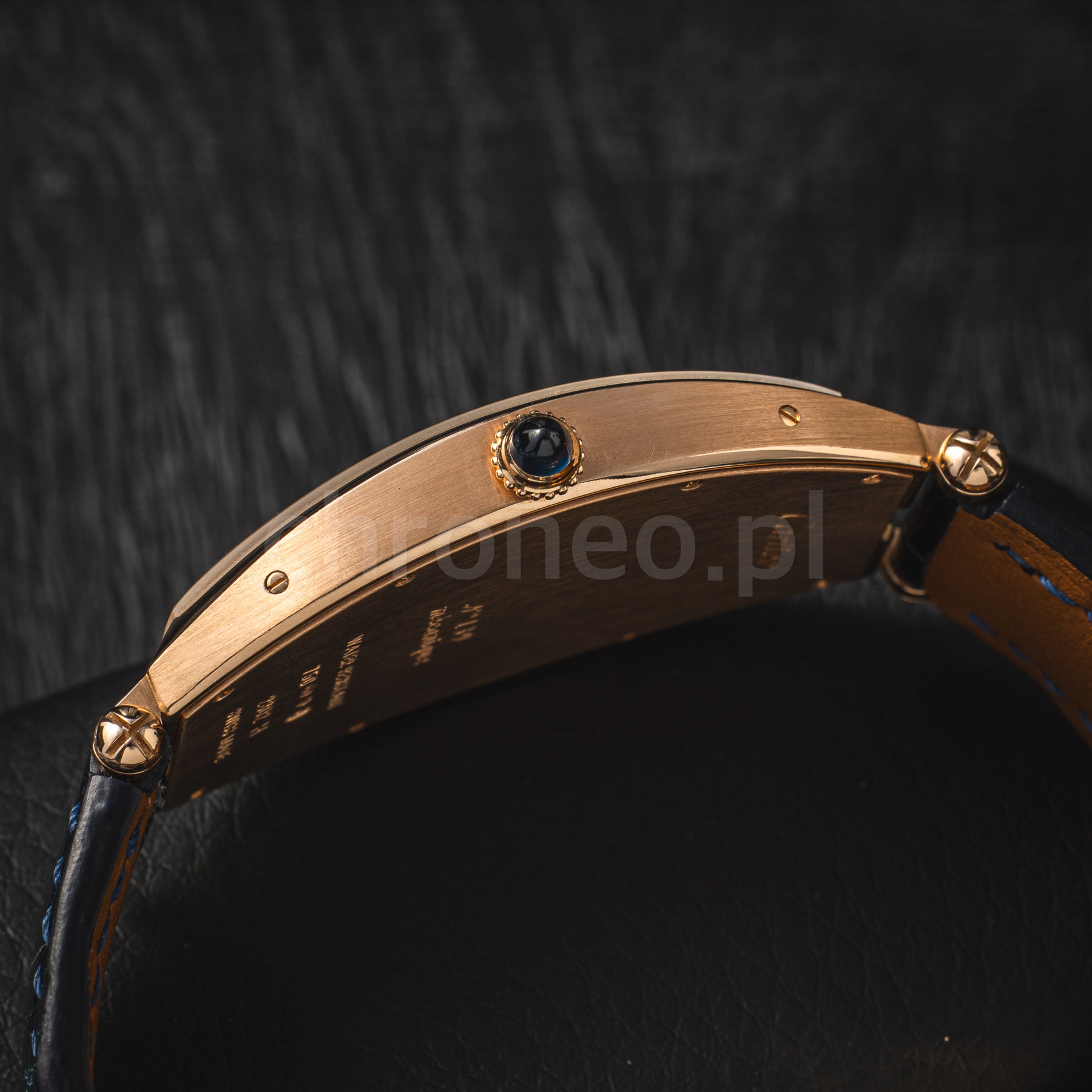 Cartier Tonneau XL W1546251