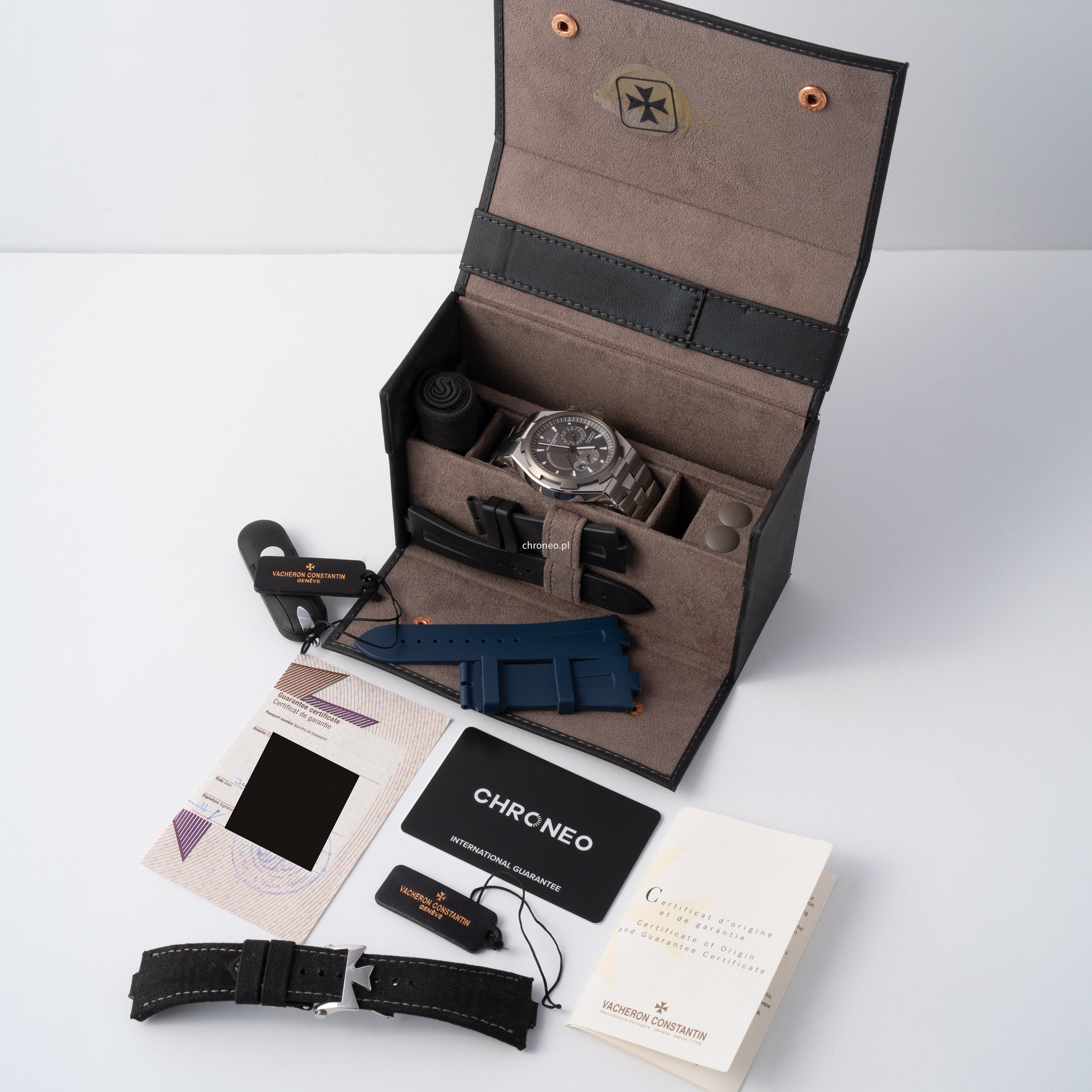 Vacheron Constantin Overseas Dual Time 42 mm ref. 47450/000W-9511