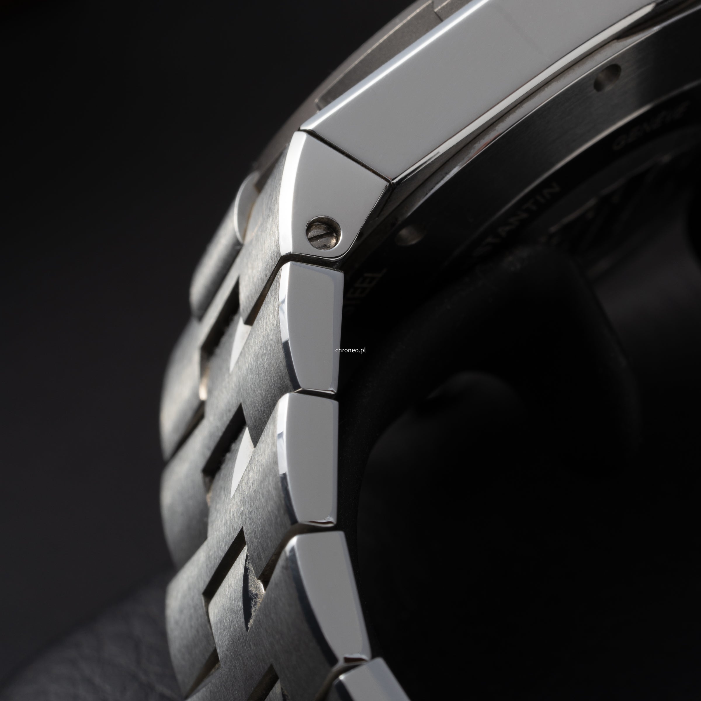 Vacheron Constantin Overseas Dual Time 42 mm ref. 47450/000W-9511