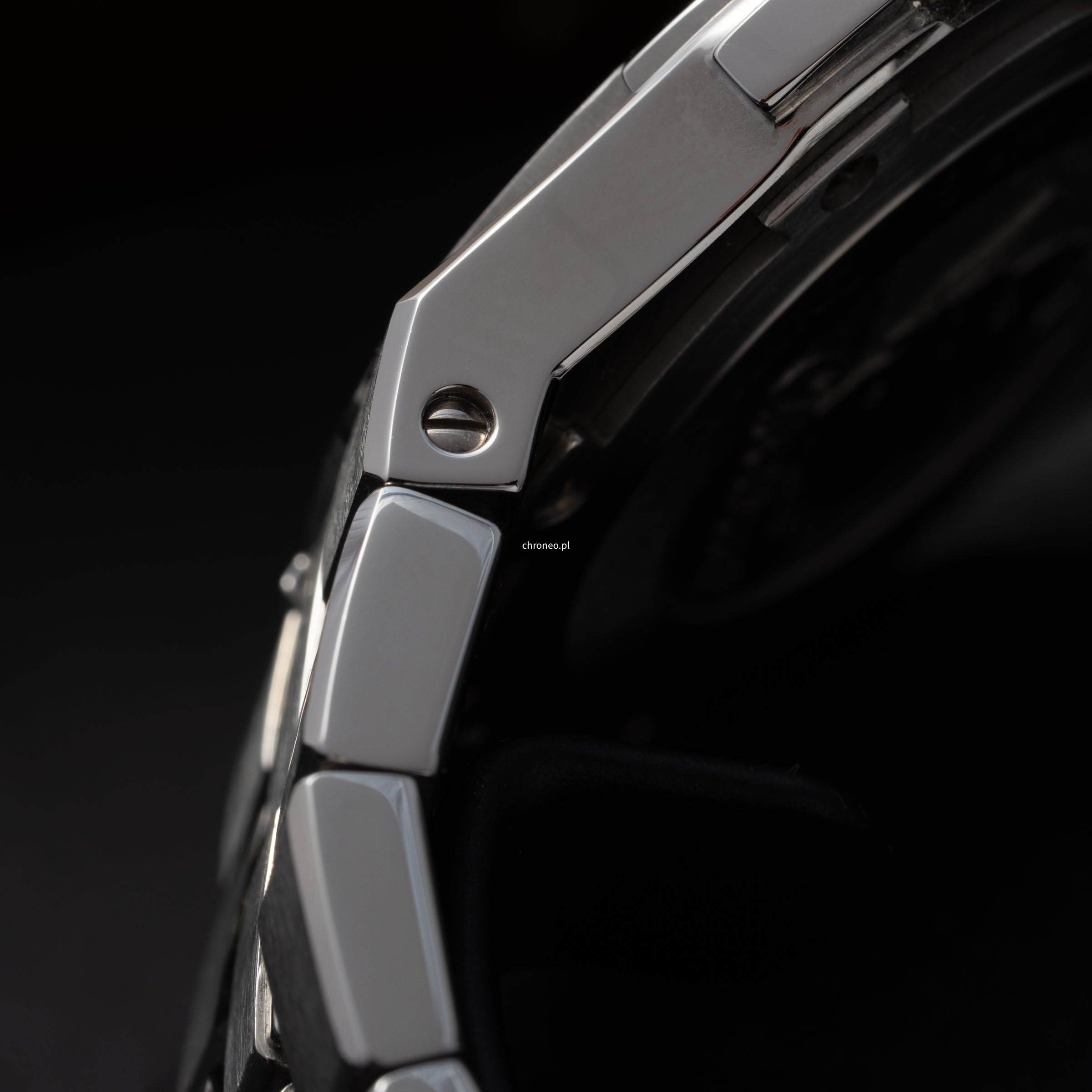 Vacheron Constantin Overseas 37 mm ref. 42042/423A