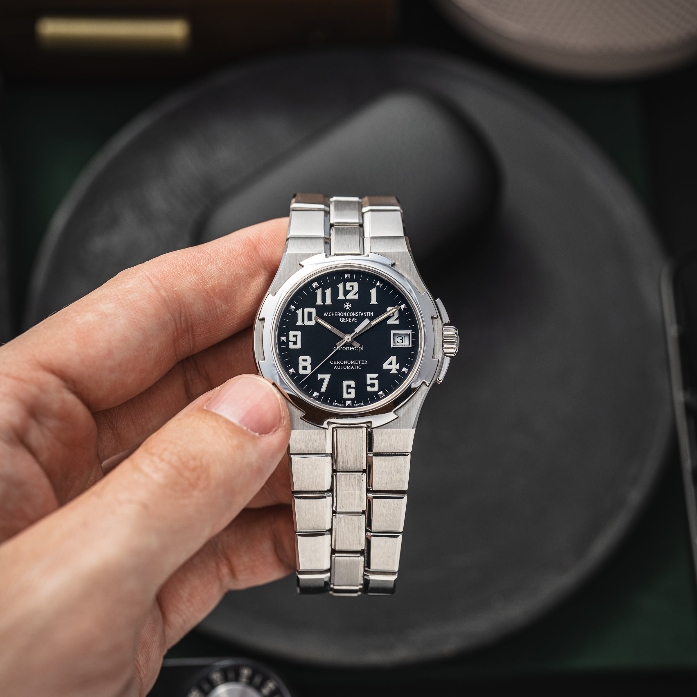 Vacheron Constantin Overseas 37 mm ref. 42042/423A