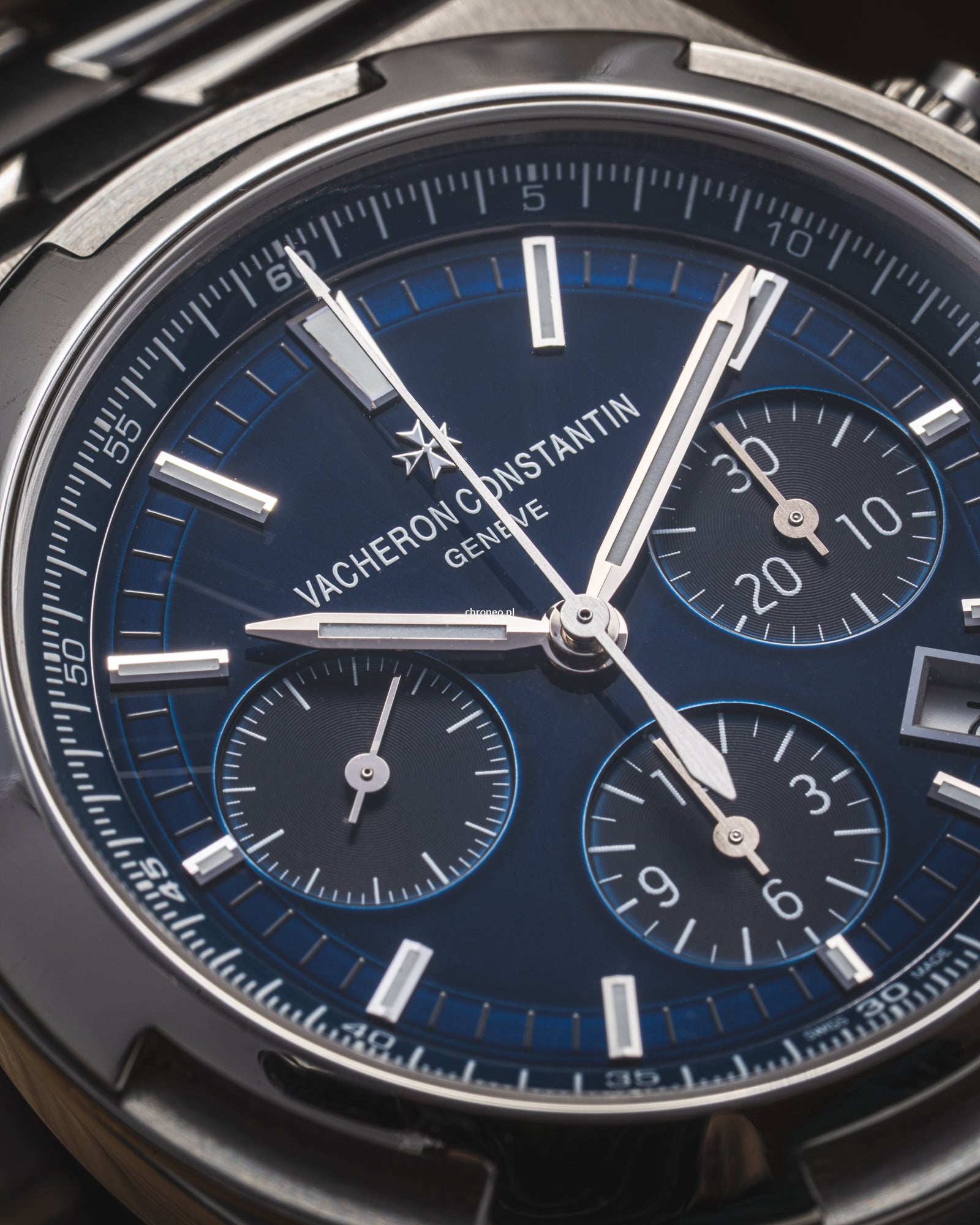 Vacheron Constantin Overseas Chronograph 42.5 mm ref. 5500V/110A-B148