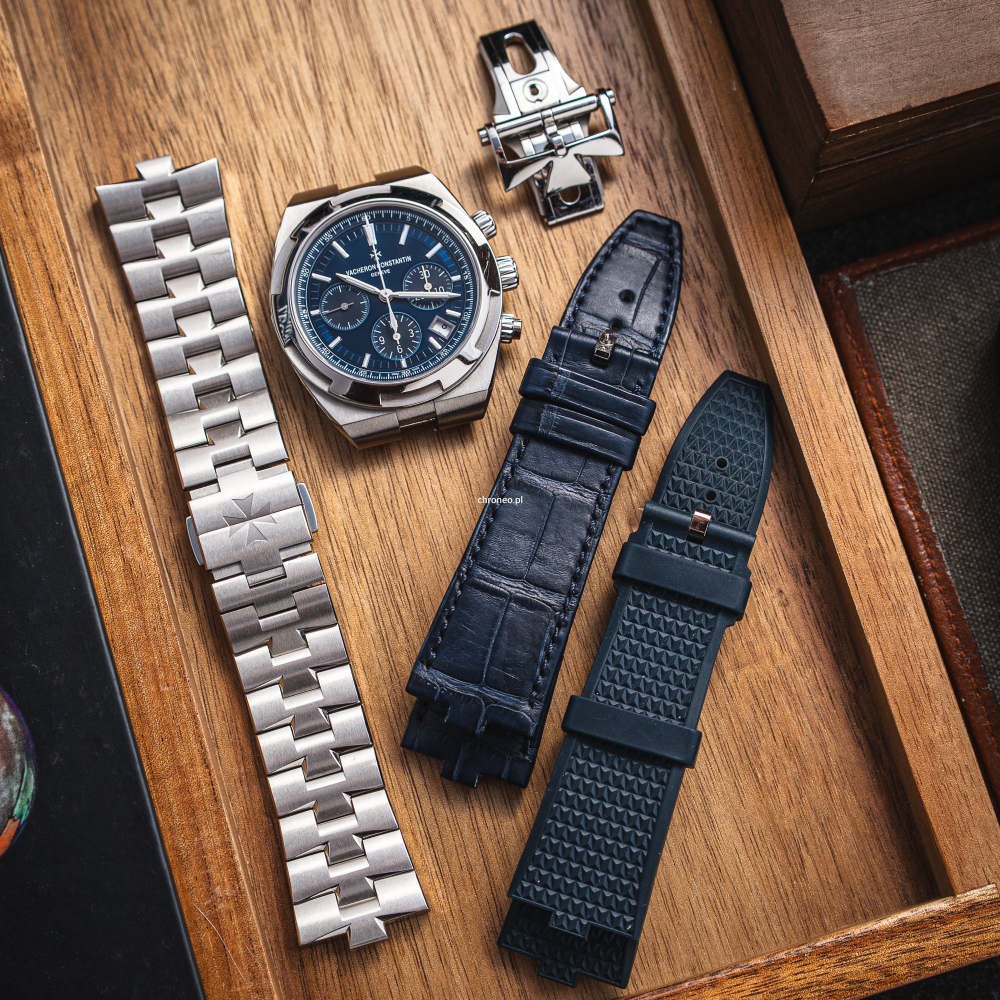 Vacheron Constantin Overseas Chronograph 42.5 mm ref. 5500V/110A-B148