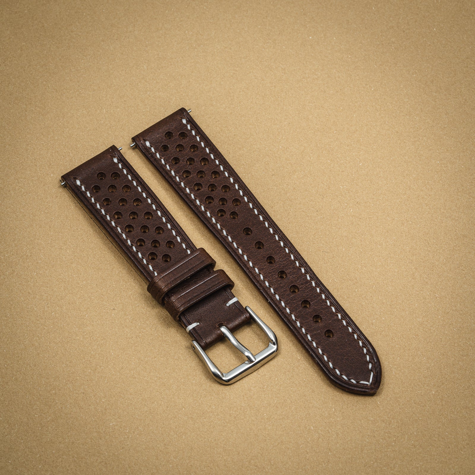 Hand-stitched Walpier Buttero Rally Brown/White