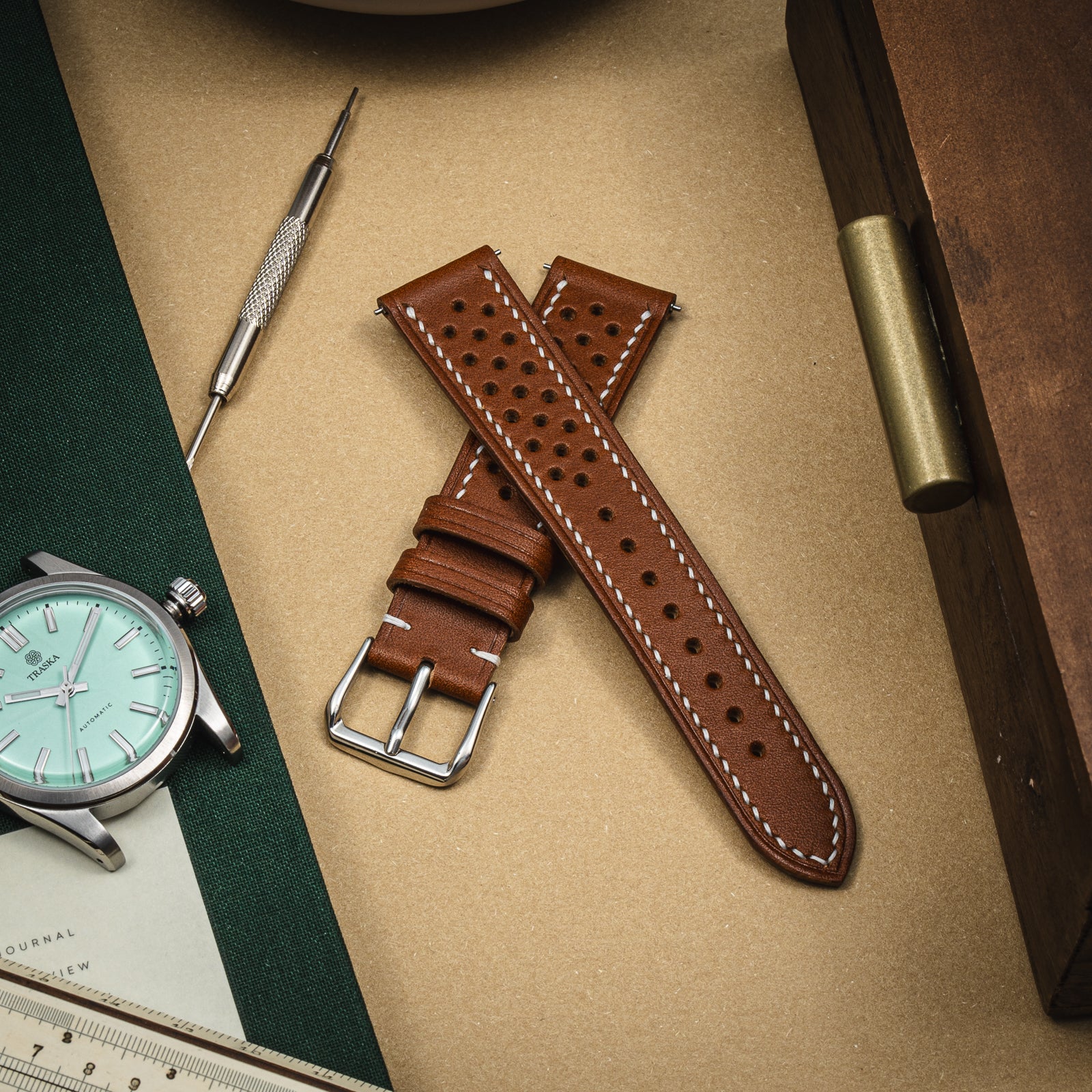 Hand-stitched Walpier Buttero Rally Cognac/White