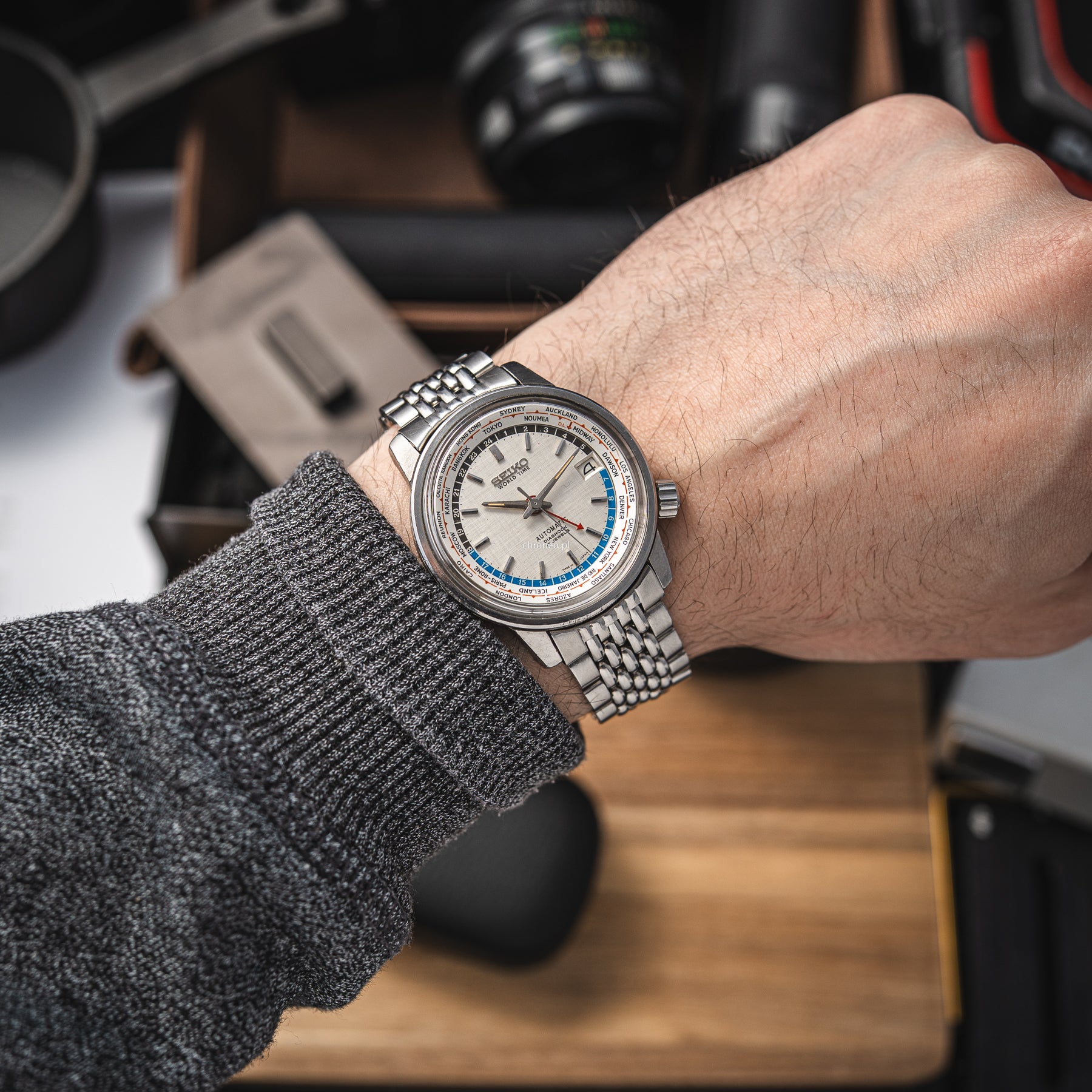 Seiko World Time 37.5 mm ref. 6217-7000