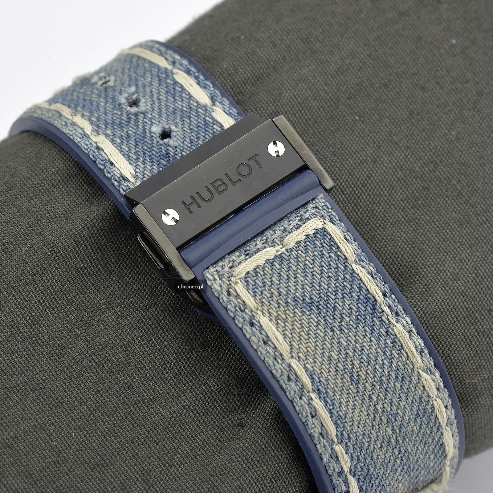 Hublot Big Bang ref. 301.CI.7170.LR strap