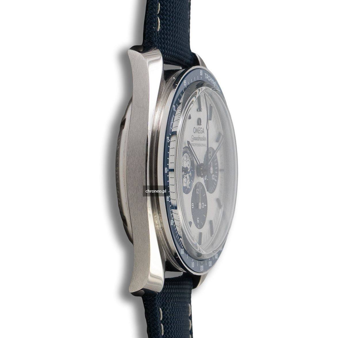 Omega Speedmaster 'Silver Snoopy Award' 42mm ref. 310.32.42.50.02.001