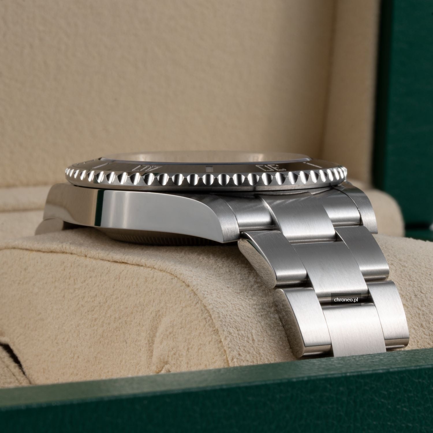 Rolex Submariner No Date ref. 124060