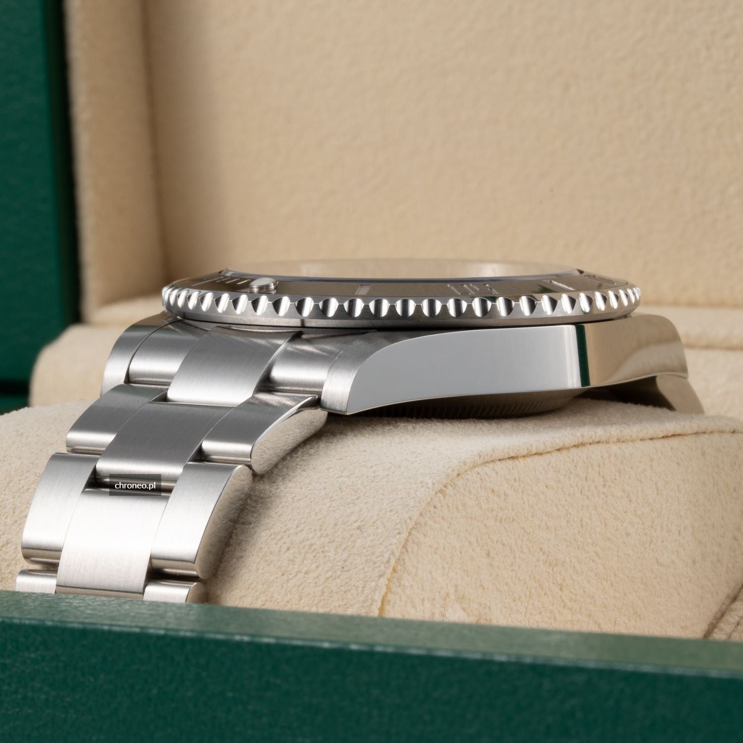 Rolex Submariner No Date ref. 124060