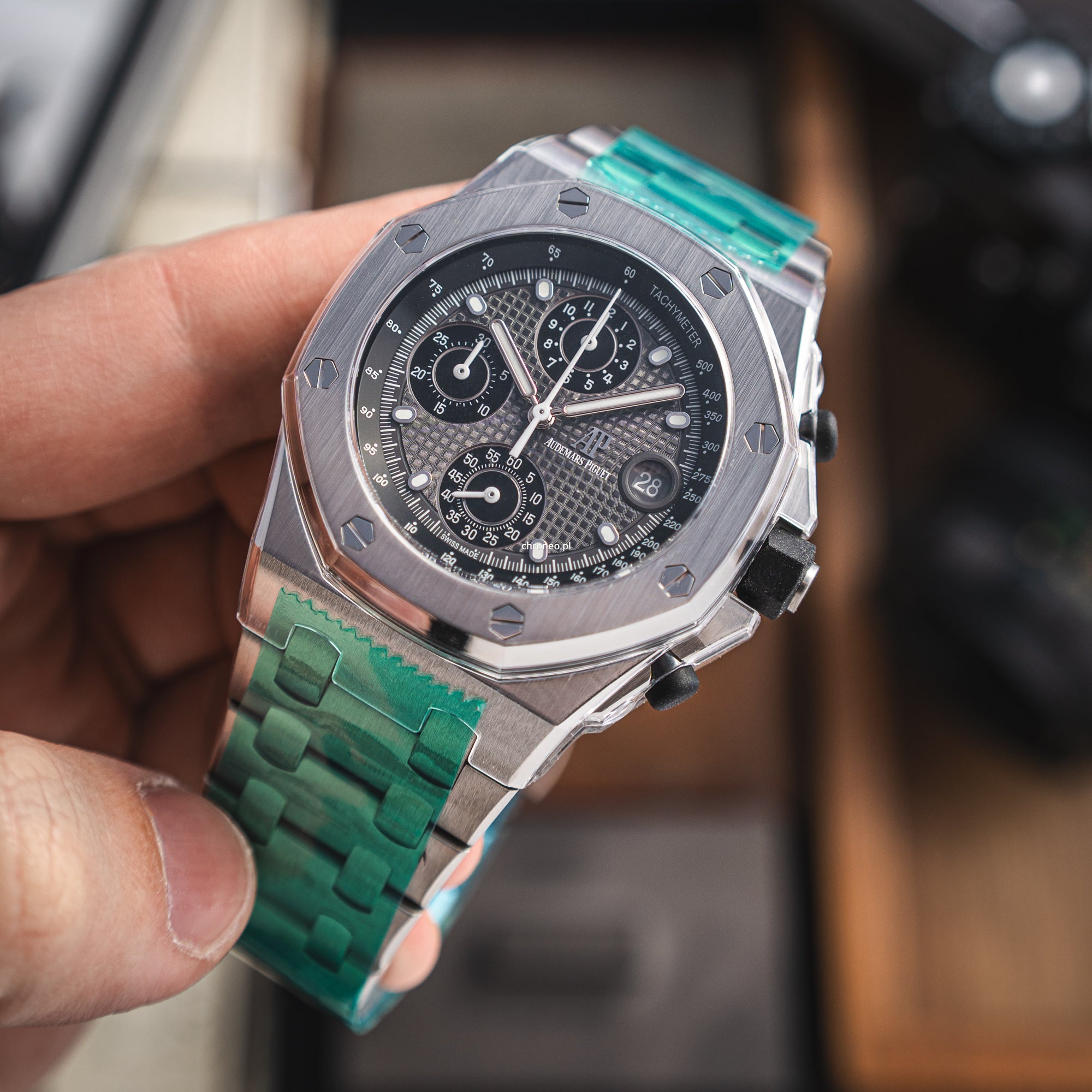 Audemars Piguet Royal Oak Offshore Chronograph 42 mm ref. 26238TI.OO.2000TI.01