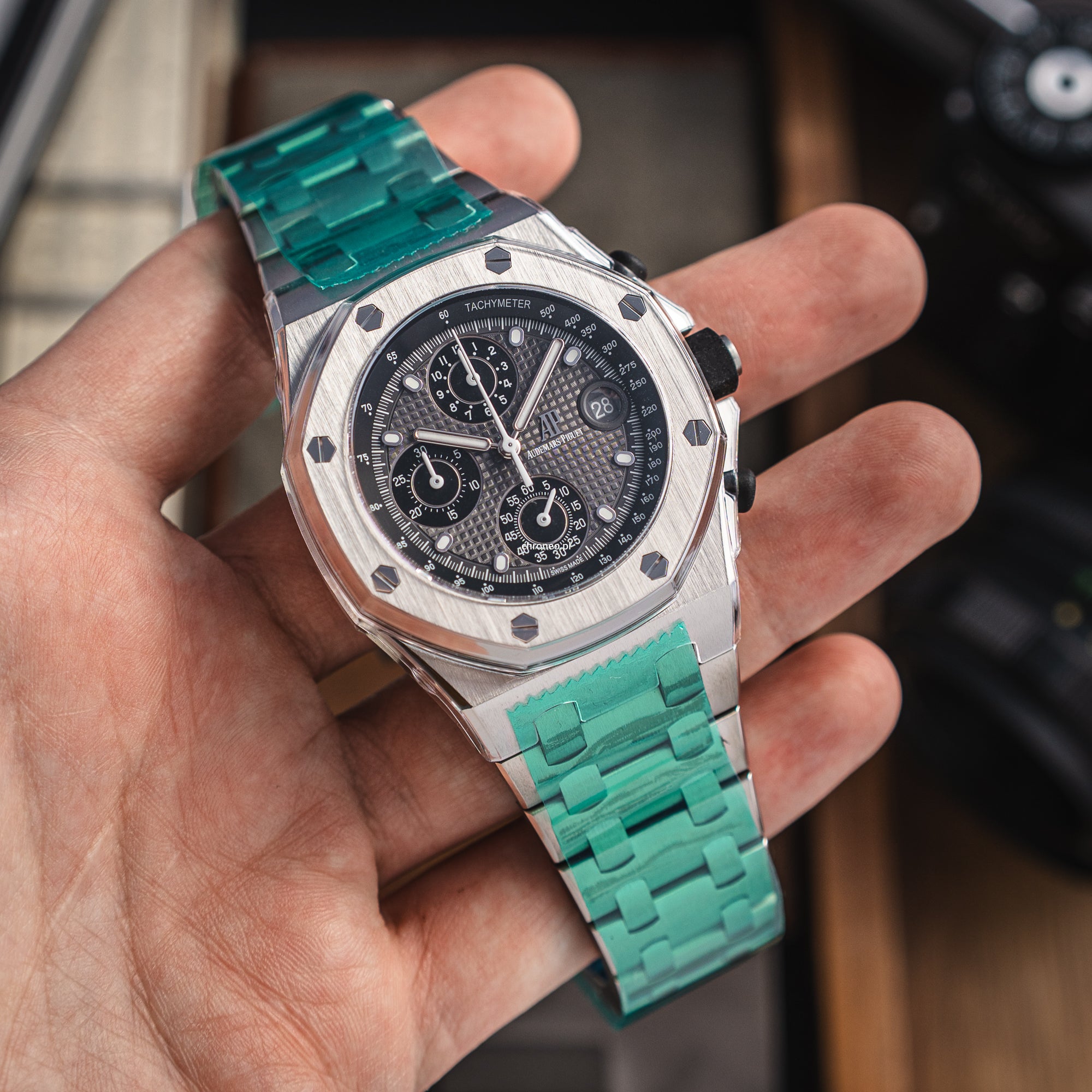 Audemars Piguet Royal Oak Offshore Chronograph 26238TI.OO.2000TI.01