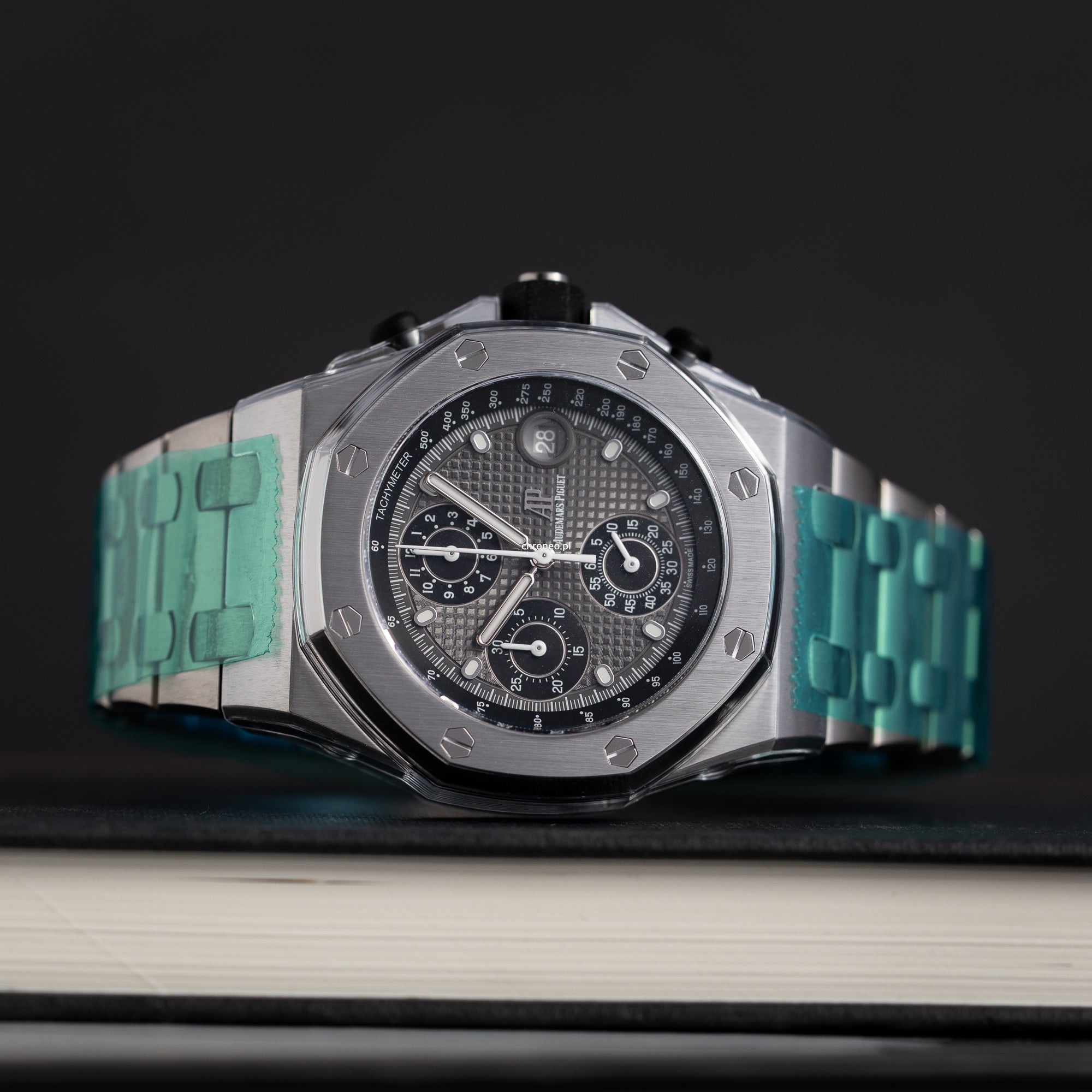 Audemars Piguet Royal Oak Offshore Chronograph 42 mm ref. 26238TI.OO.2000TI.01