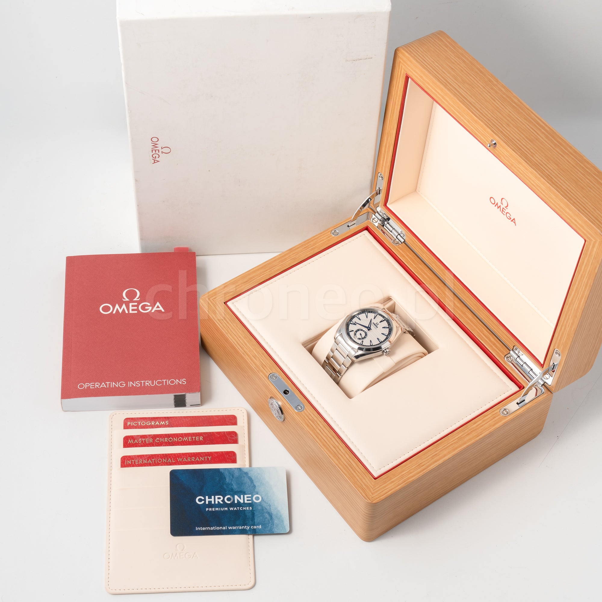 Omega Seamaster Aqua Terra Small Seconds Co-axial 220.10.41.21.02.004