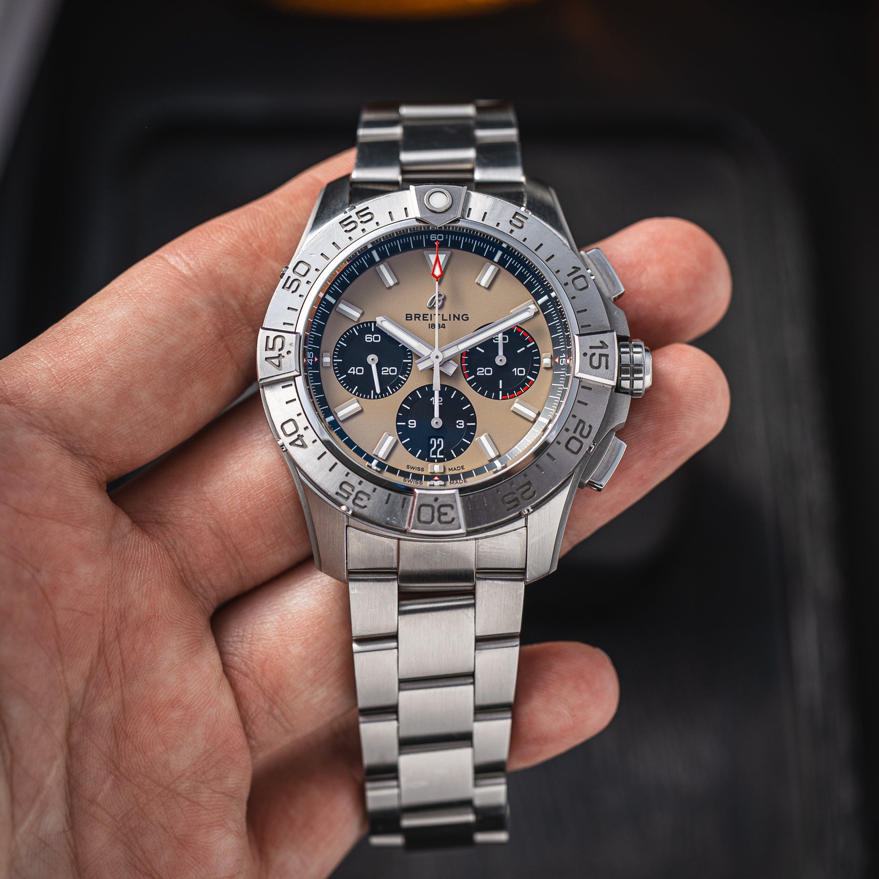 Breitling Avenger B01 Chronograph 44 AB0147101A1A1