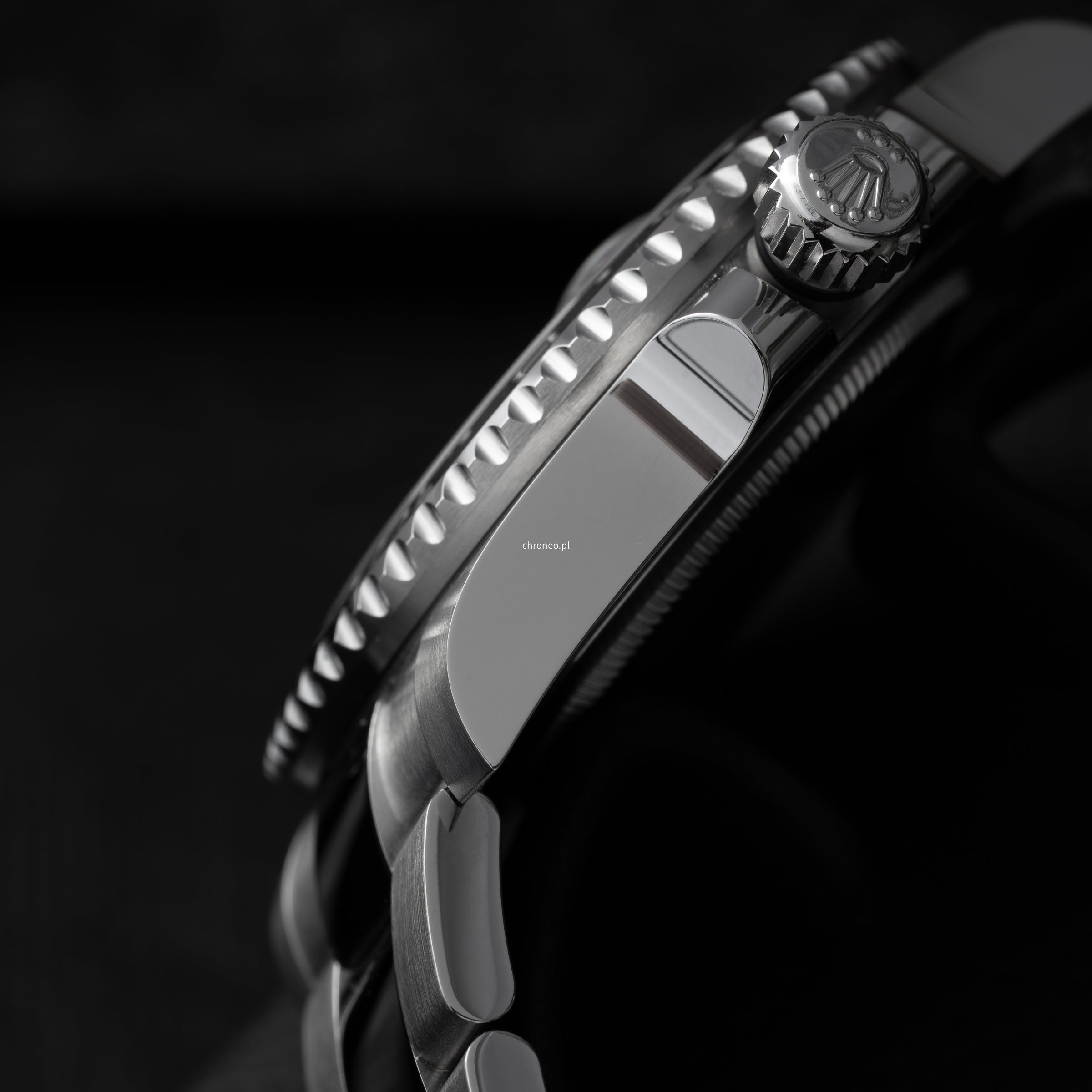 Rolex GMT-Master II
126710GRNR full set NEW Bruce Wayne