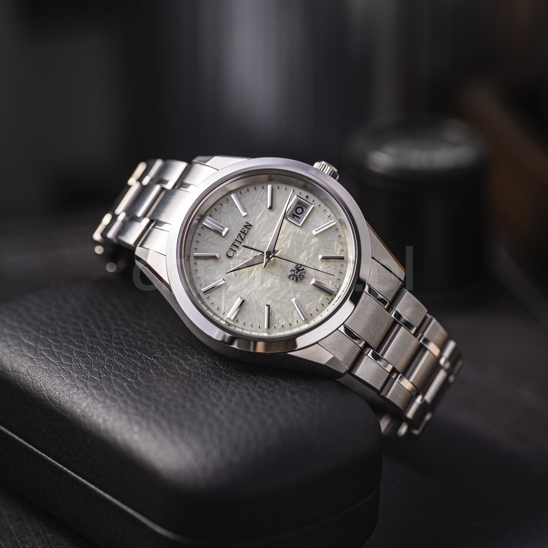 Citizen Analog Eco-drive Super Limited Watch AQ4100-57C
