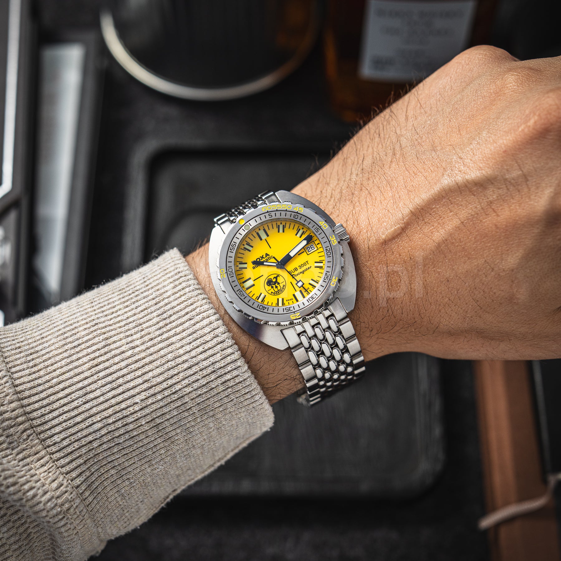 Sub 300T Poseidon Edition ref. 872.10.361.10
