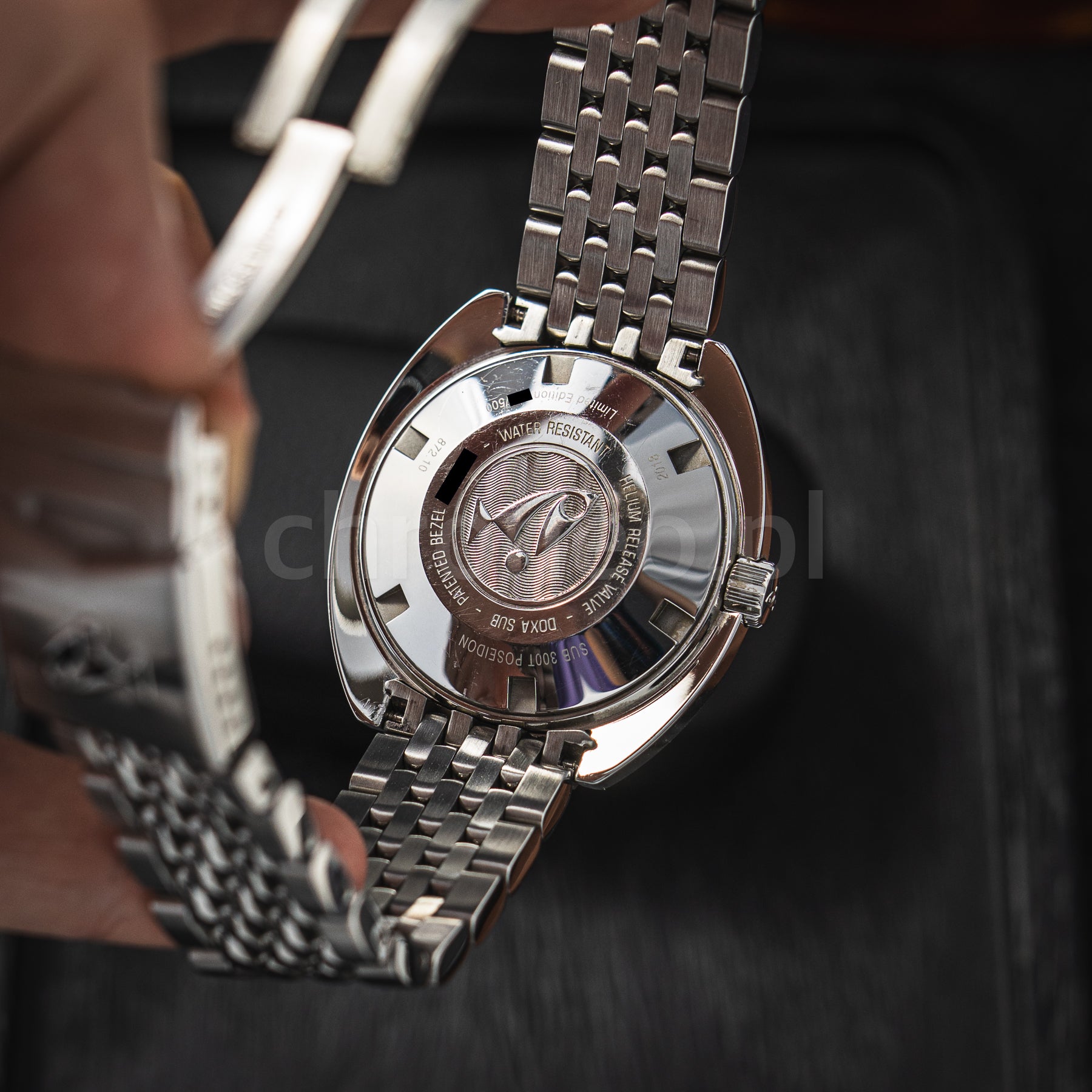 Sub 300T Poseidon Edition ref. 872.10.361.10