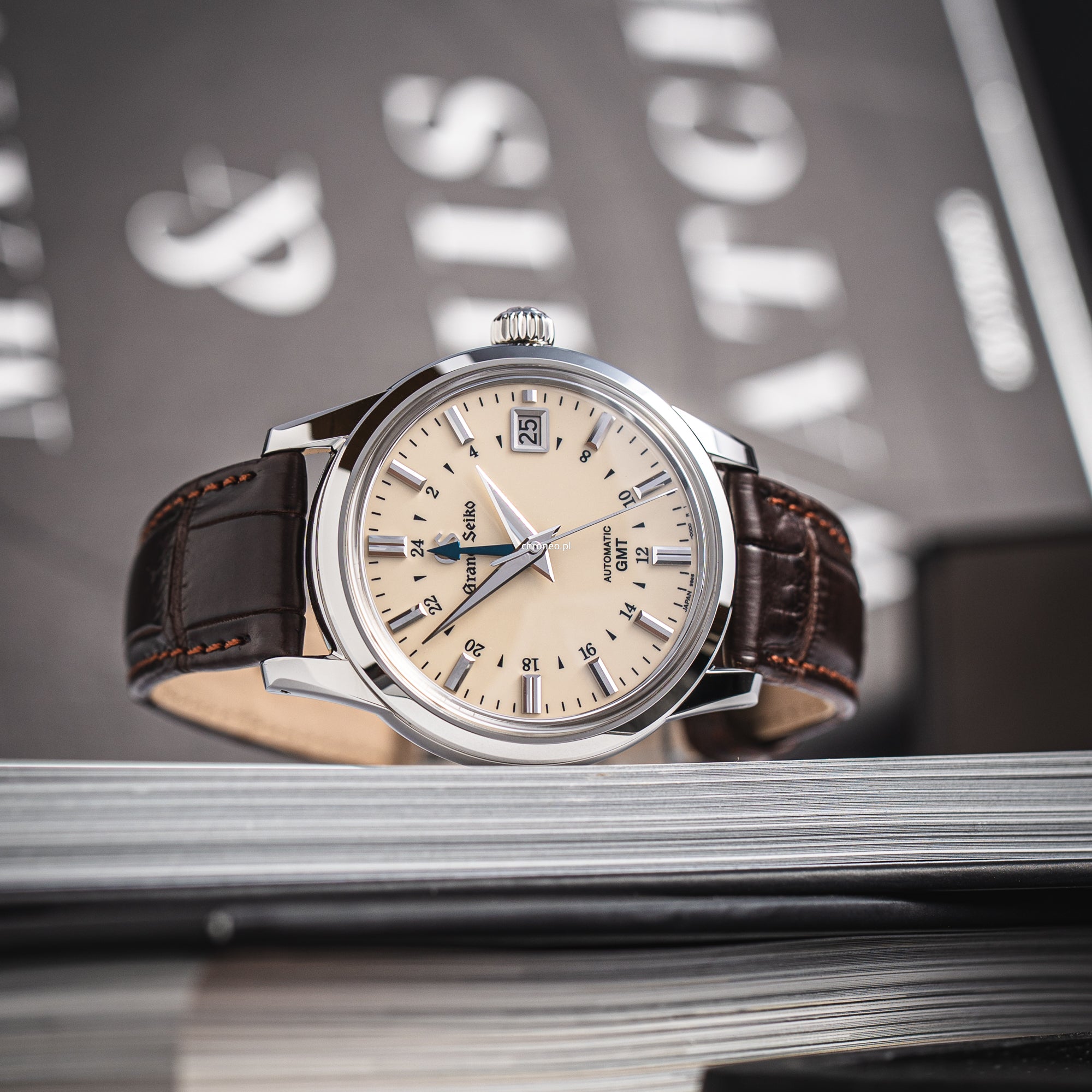 Grand Seiko Elegance Collection 39.5mm ref. SBGM221G