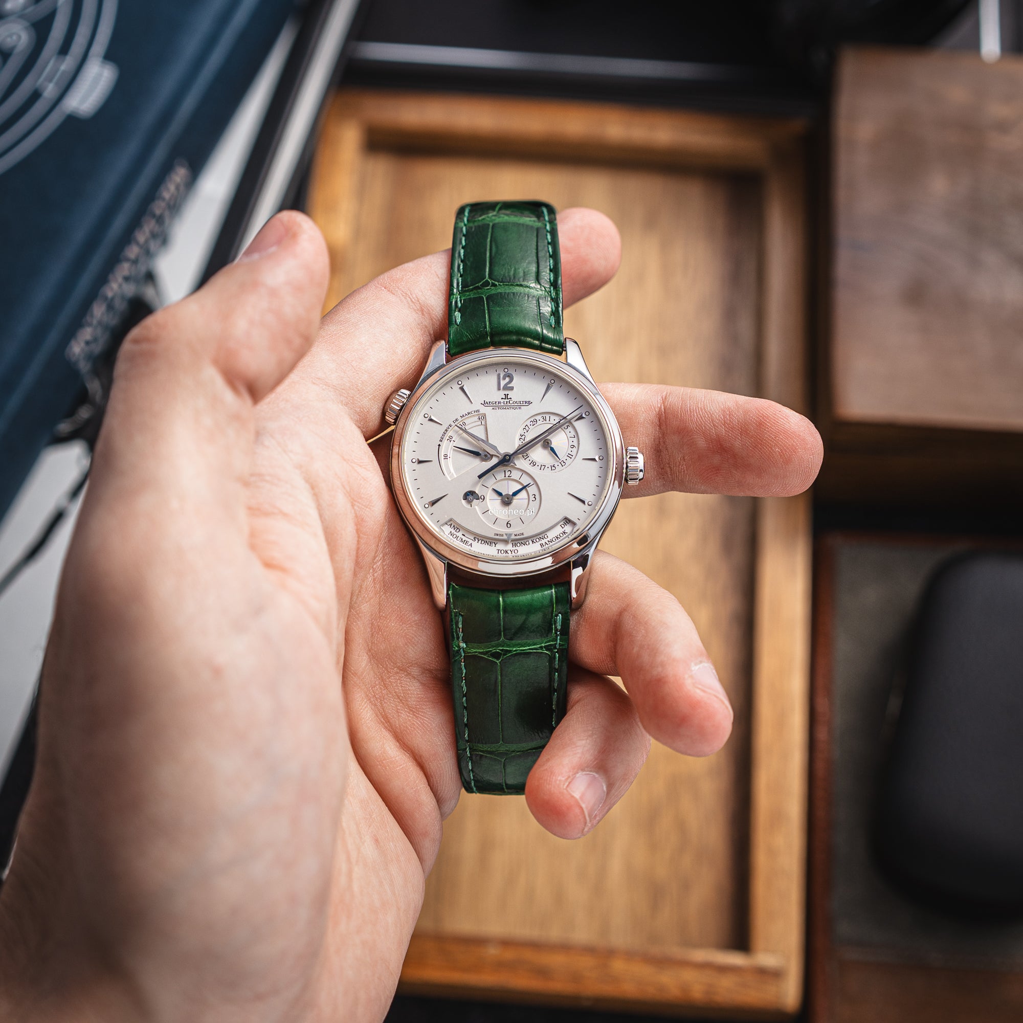 Jaeger-LeCoultre Master Geographic 39 mm ref. 176.8.29.S