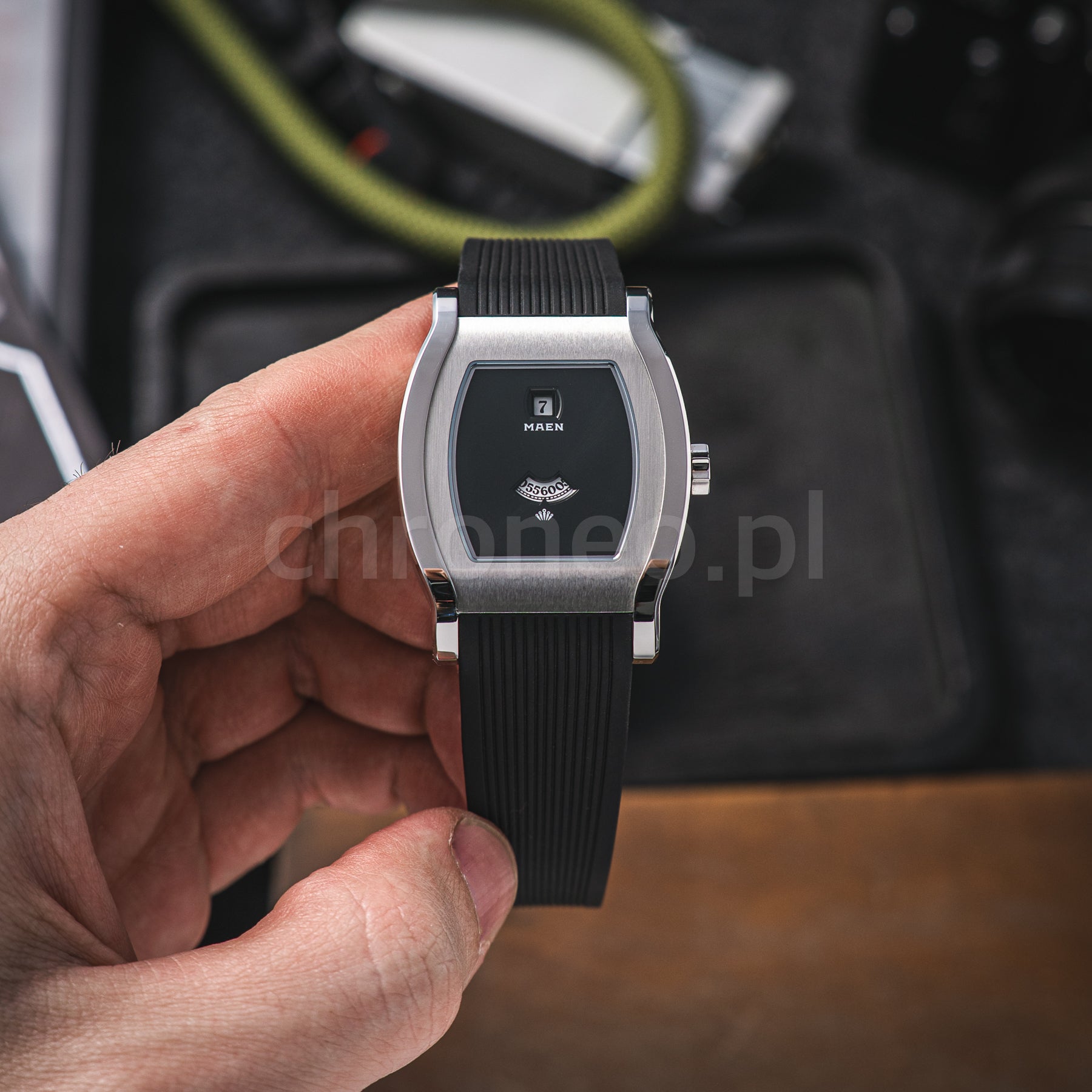 Maen Grand Tonneau Jump Hour ref. MNL.01